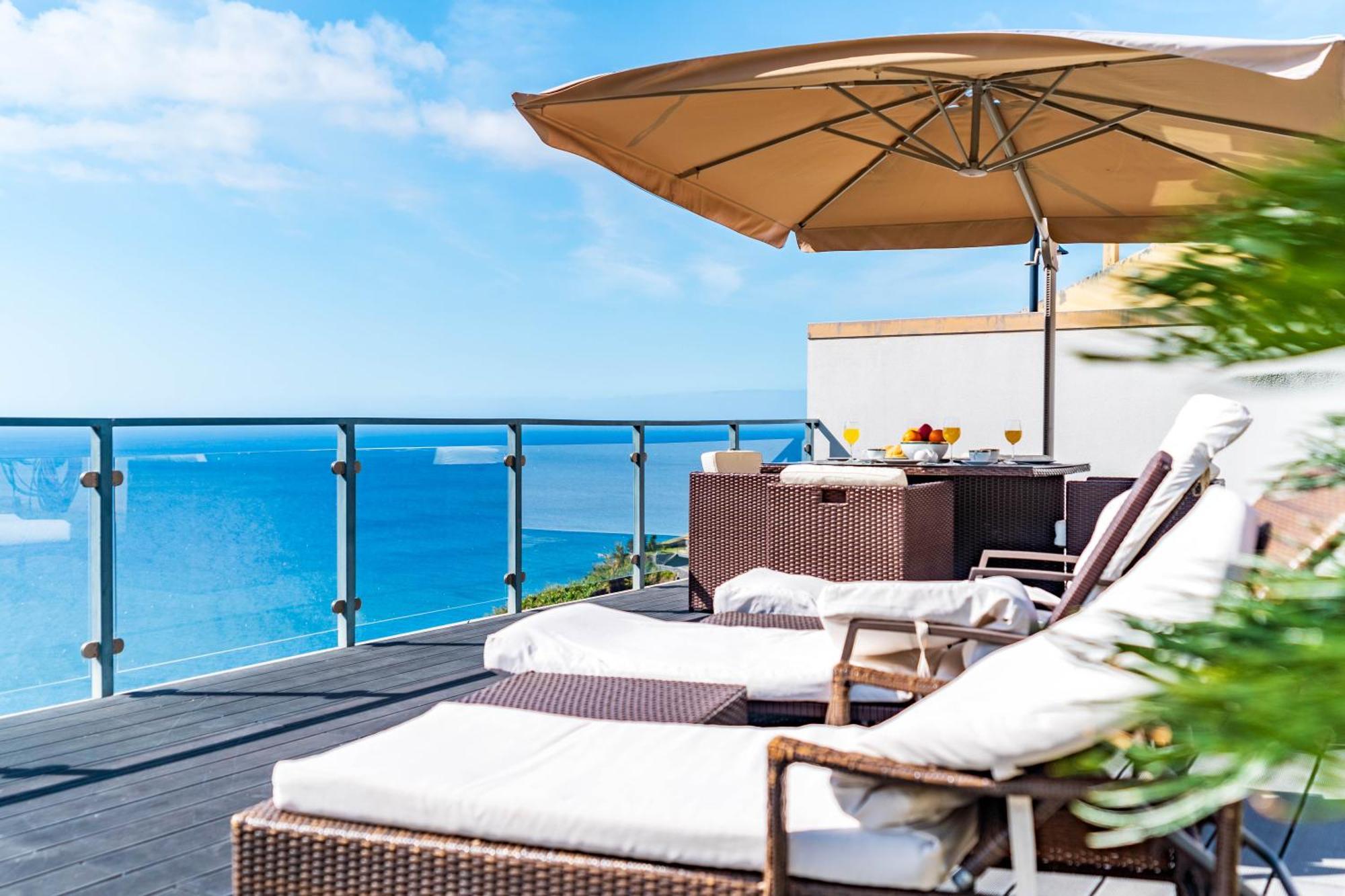Alex,pool And Ocean View Villa