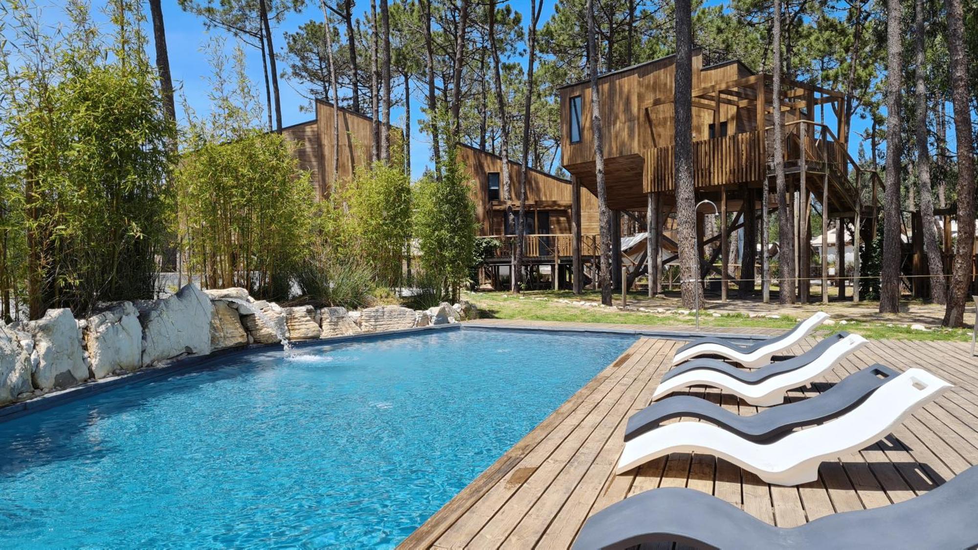 Bukubaki Eco Surf Resort