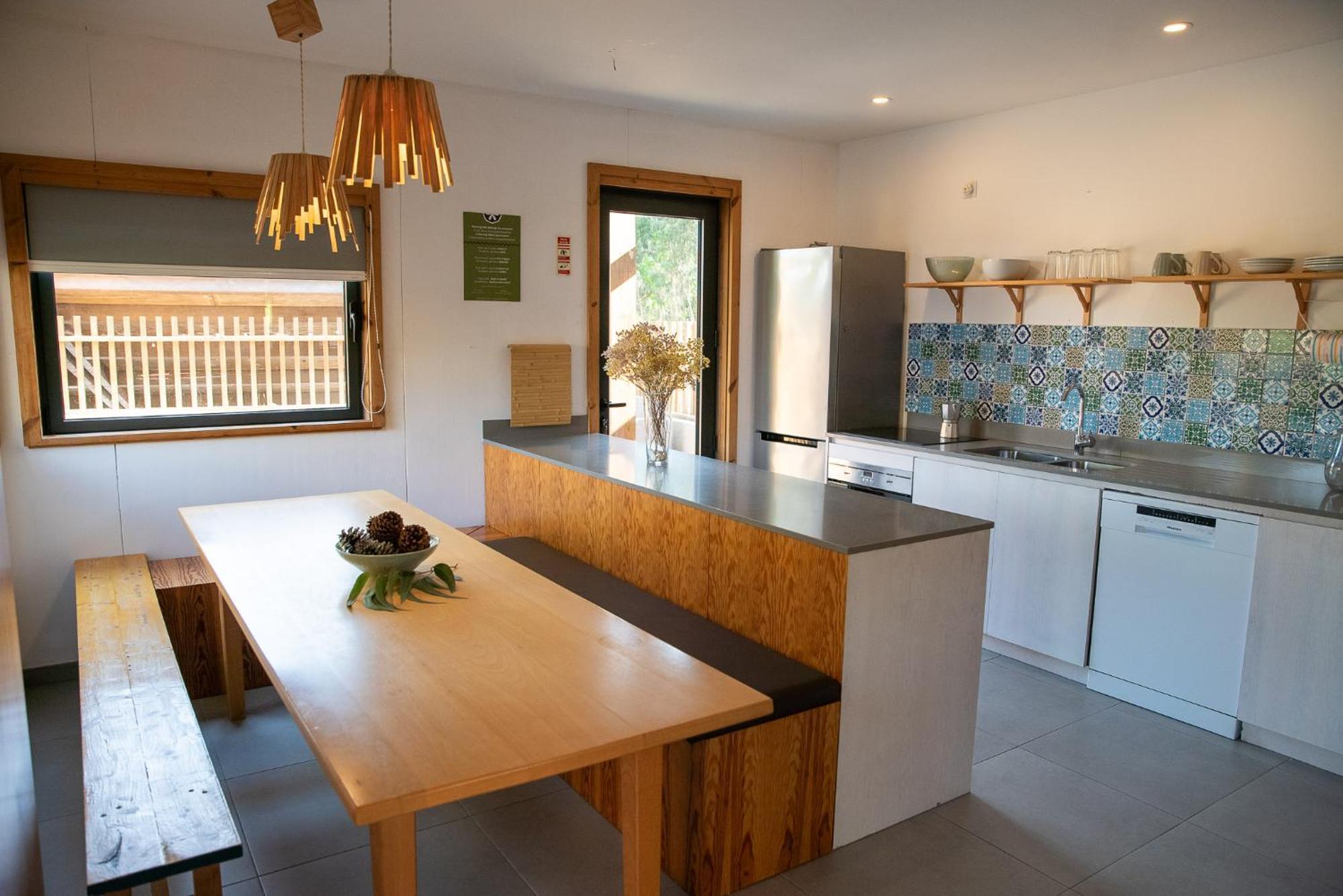 Bukubaki Eco Surf 4* Ferrel (Leiria)