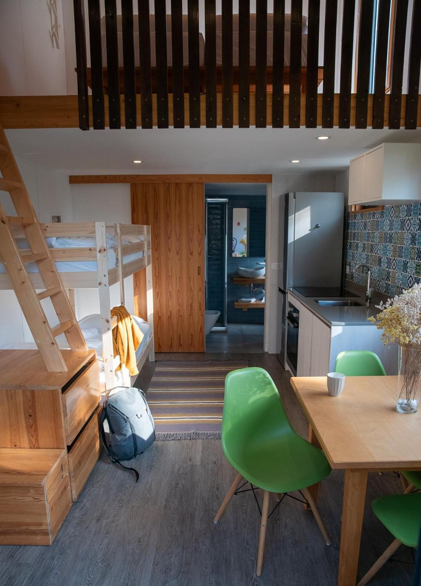 Bukubaki Eco Surf Resort 4*
