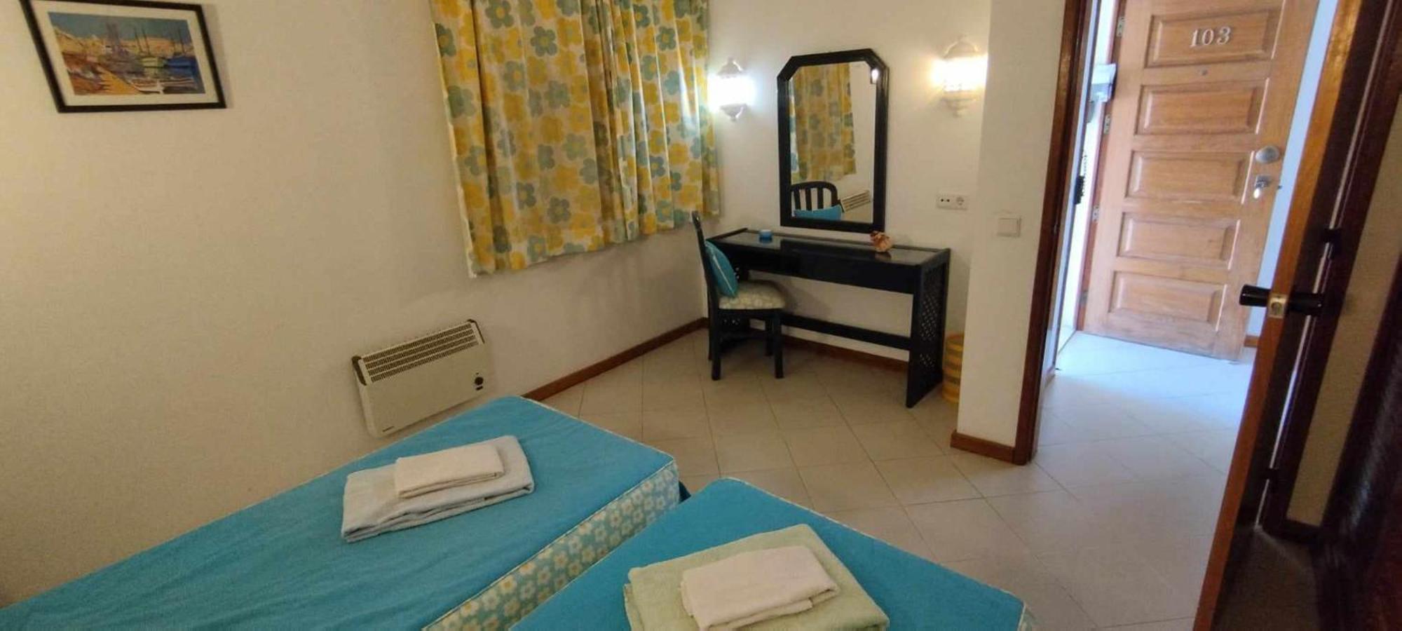 Apartamento - Bellavista A4-1 T1 *