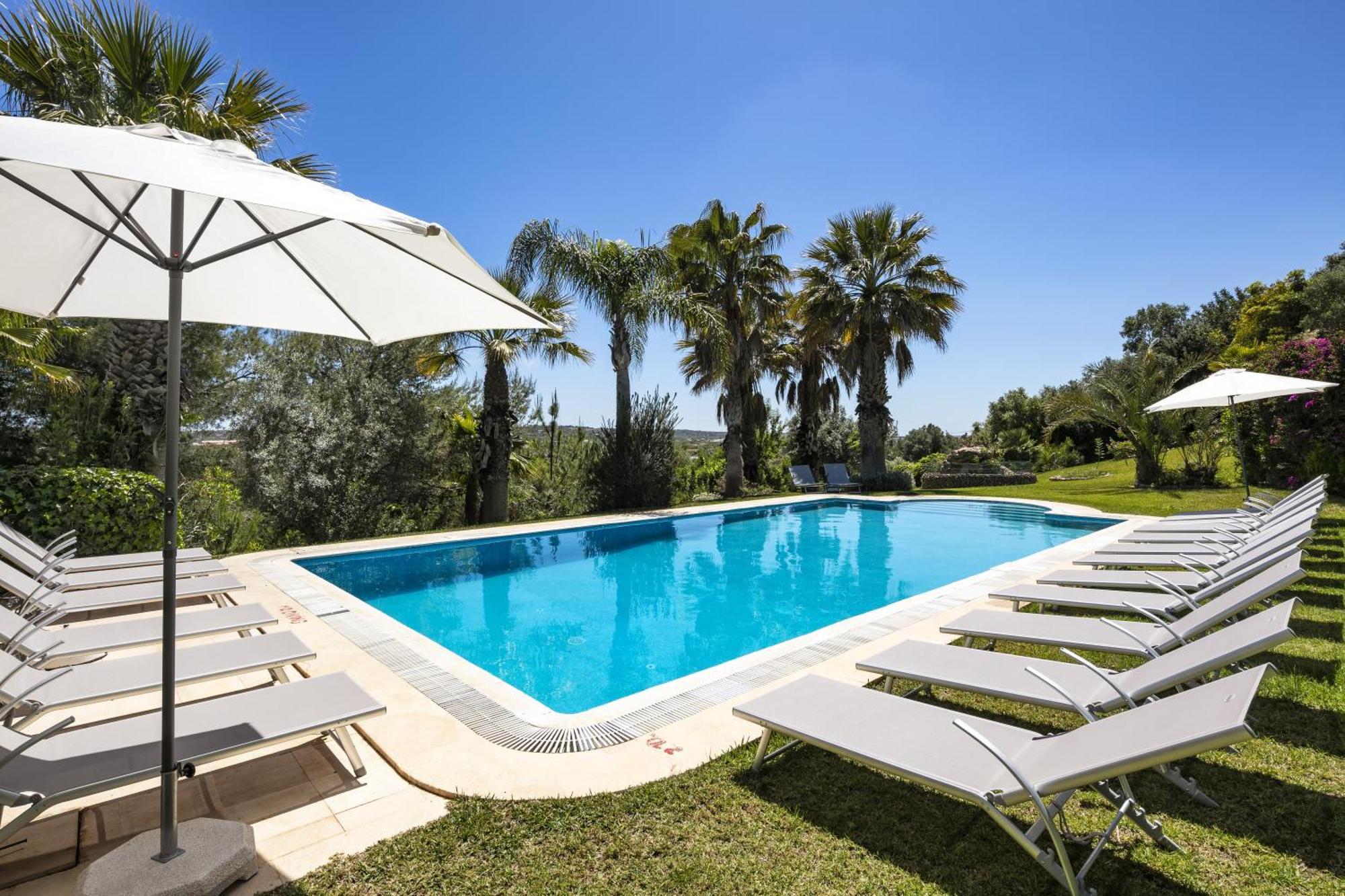 Charming Algarve Quinta Luz 9 Bedrooms Large Pool Snooker Table Villa