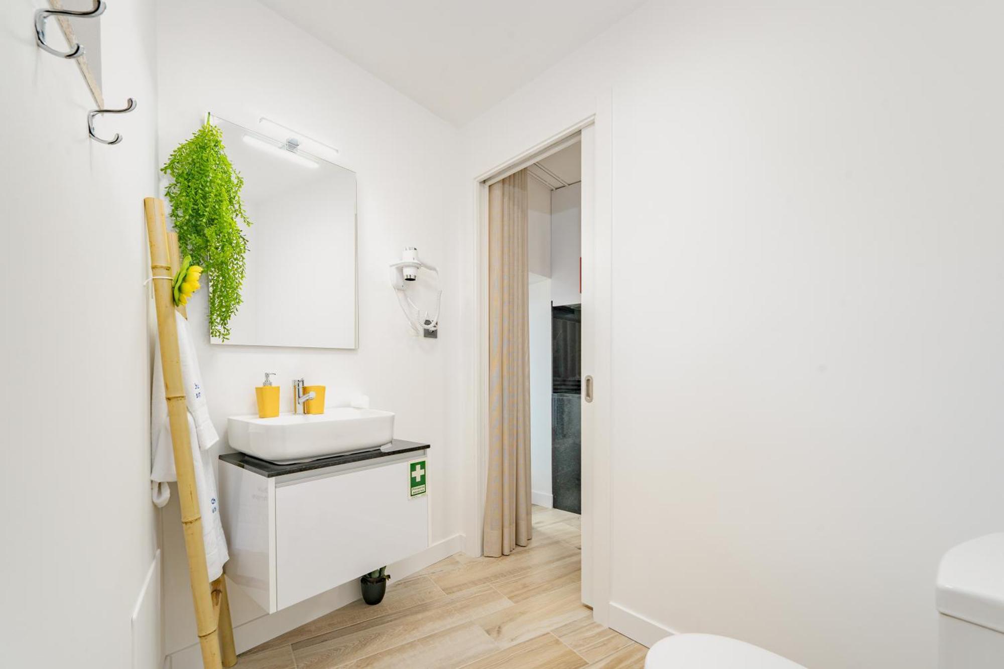 Chale Henrique - Beachfront At Calheta Apartamento *