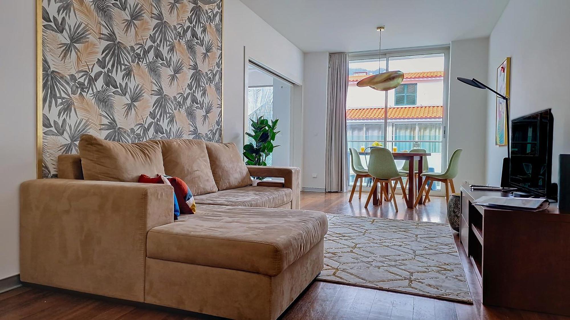 Apartment Upscales By Lovelystay - Private Parking
