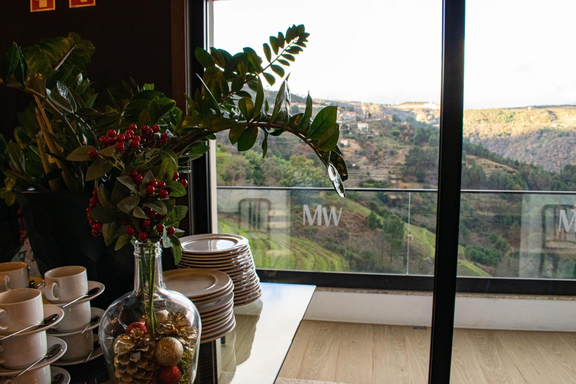 Mw Douro Wine & 5*