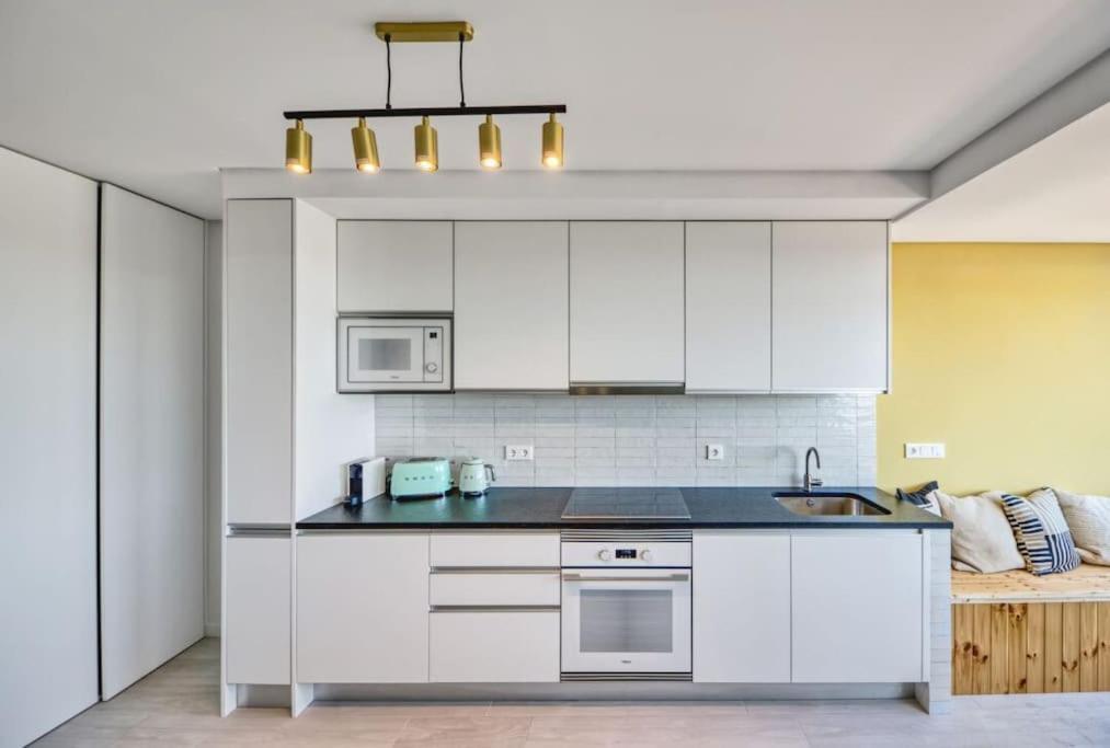 Casa Blue Benagil - Ocean View , Newly Renovated Walkable To Benagil Apartment *