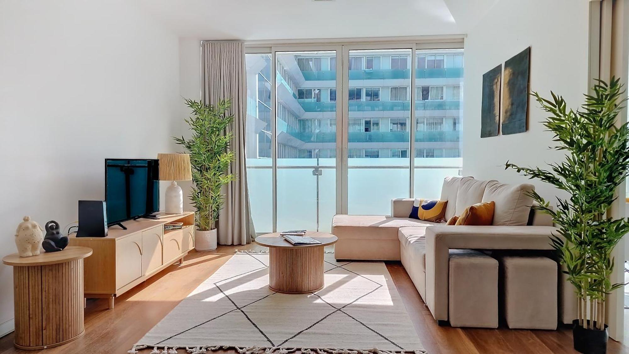 Apartment Upscales By Lovelystay - Private Parking *