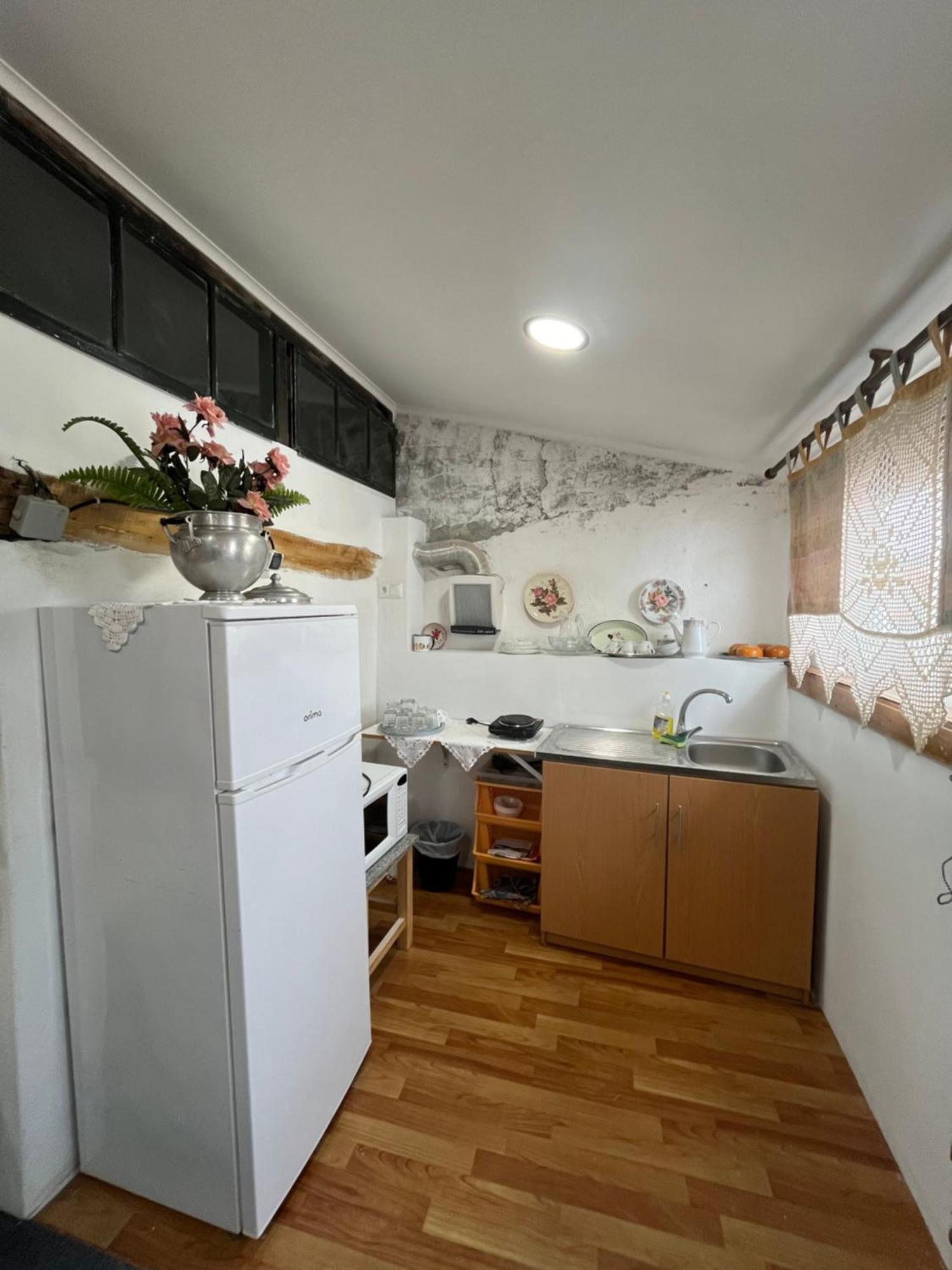 Casa Da Avo Maria, Largo De Santo Antonio, N 97395al *