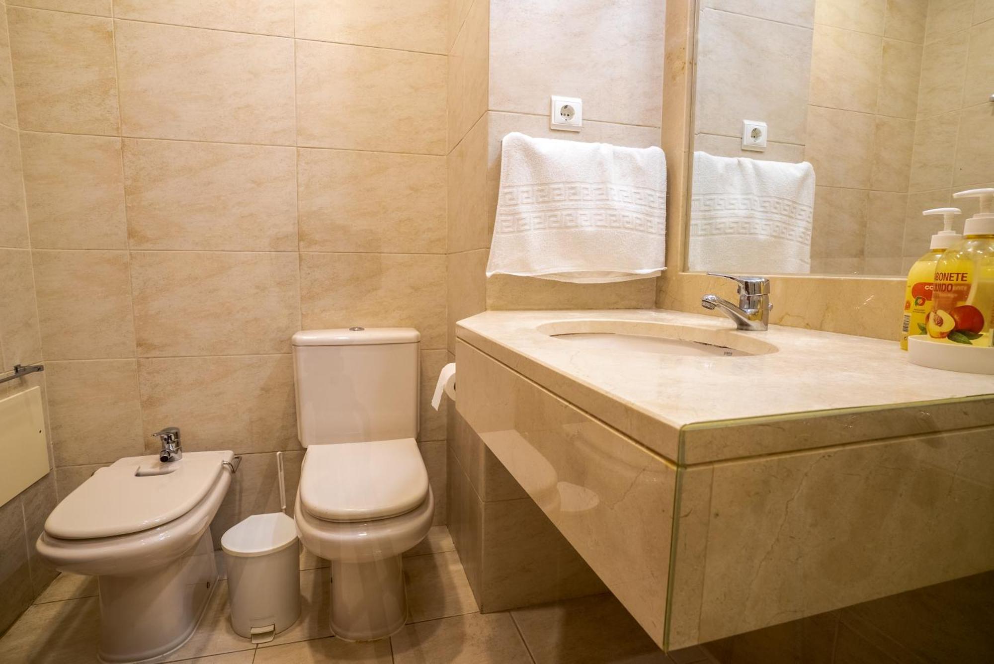 Forum Madeira Ajuda Apartamento