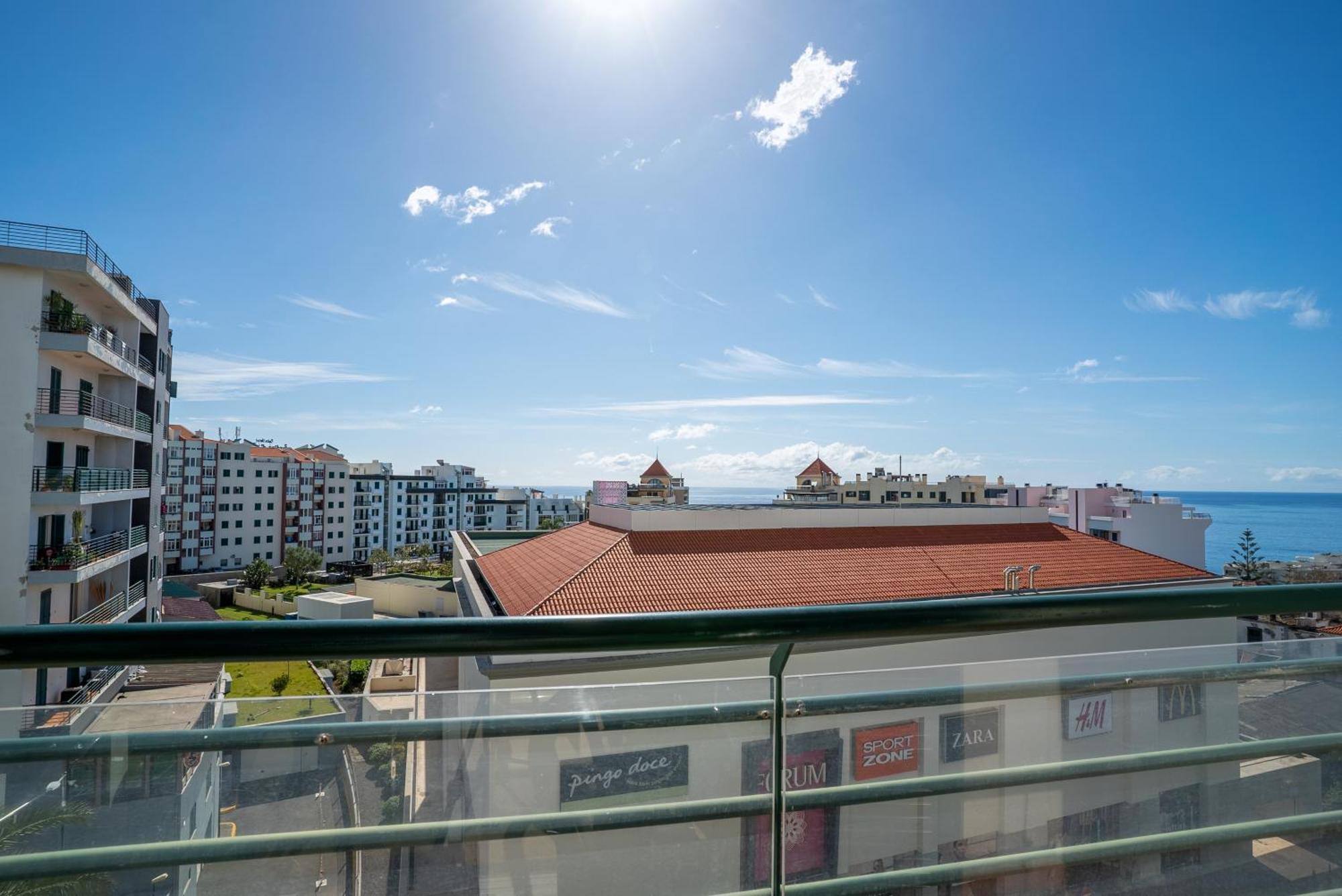Apartamento Forum Madeira Ajuda