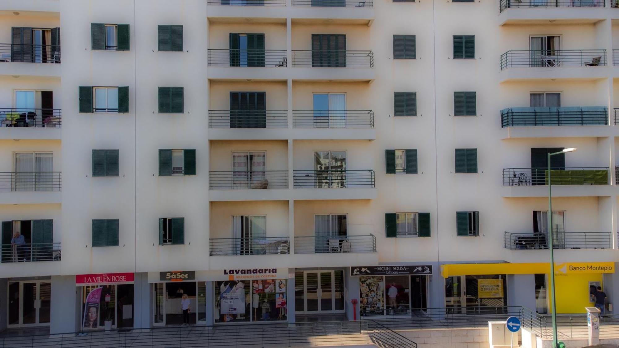 Forum Madeira Ajuda Apartamento *
