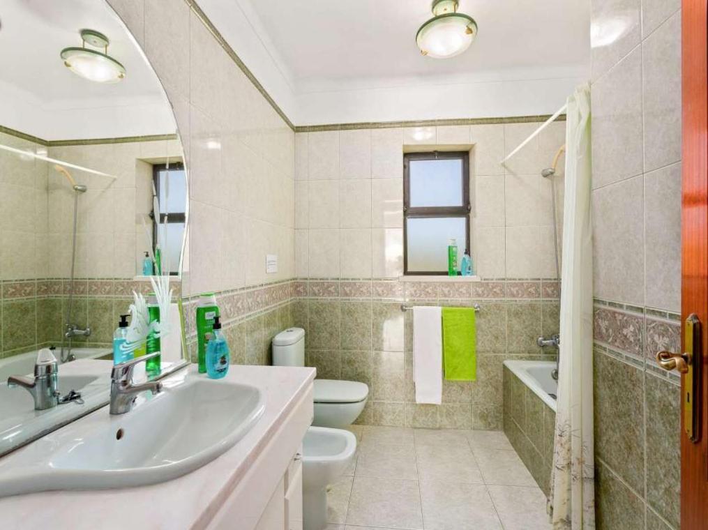 Luxury Carvoeiro Fragrancia Dois 4 Bedroom Gated Pool * Armacao de Pera