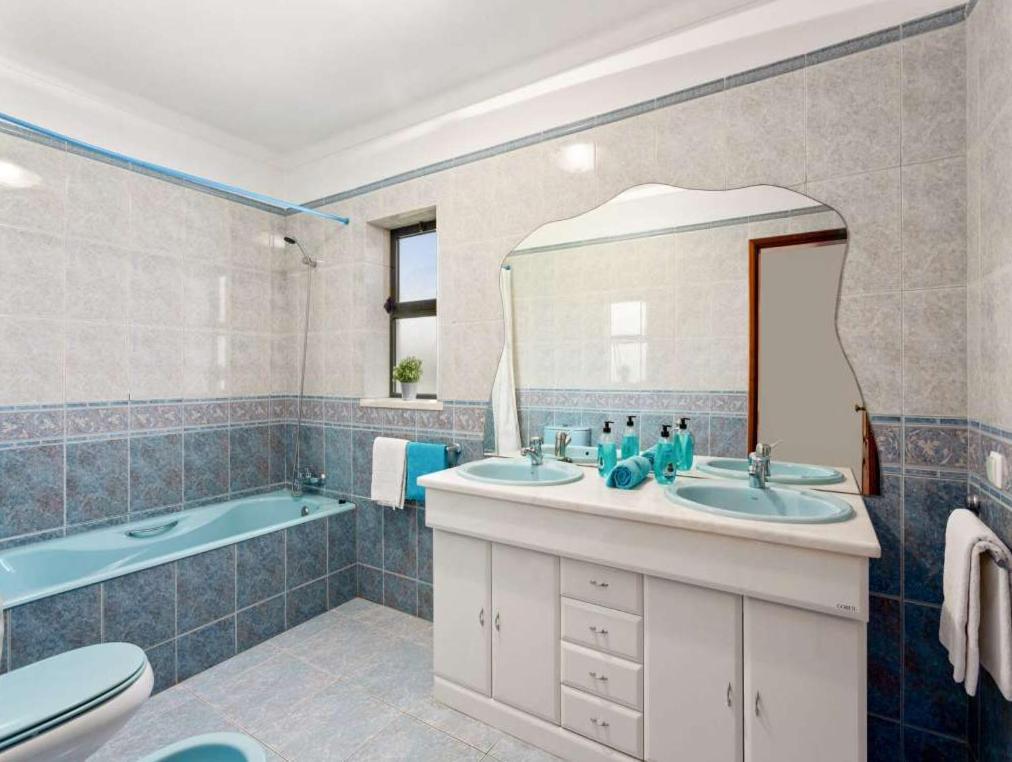 Villa Luxury Carvoeiro Fragrancia Dois 4 Bedroom Gated Pool