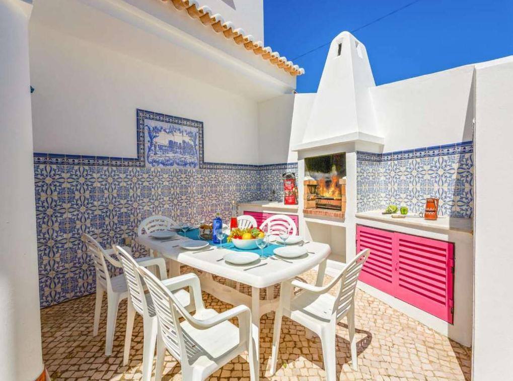 Luxury Carvoeiro Fragrancia Dois 4 Bedroom Gated Pool * Armacao de Pera