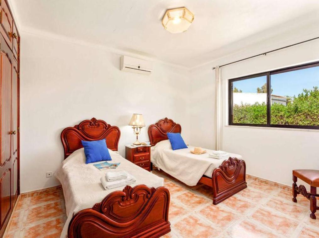 Villa Luxury Carvoeiro Fragrancia Dois 4 Bedroom Gated Pool