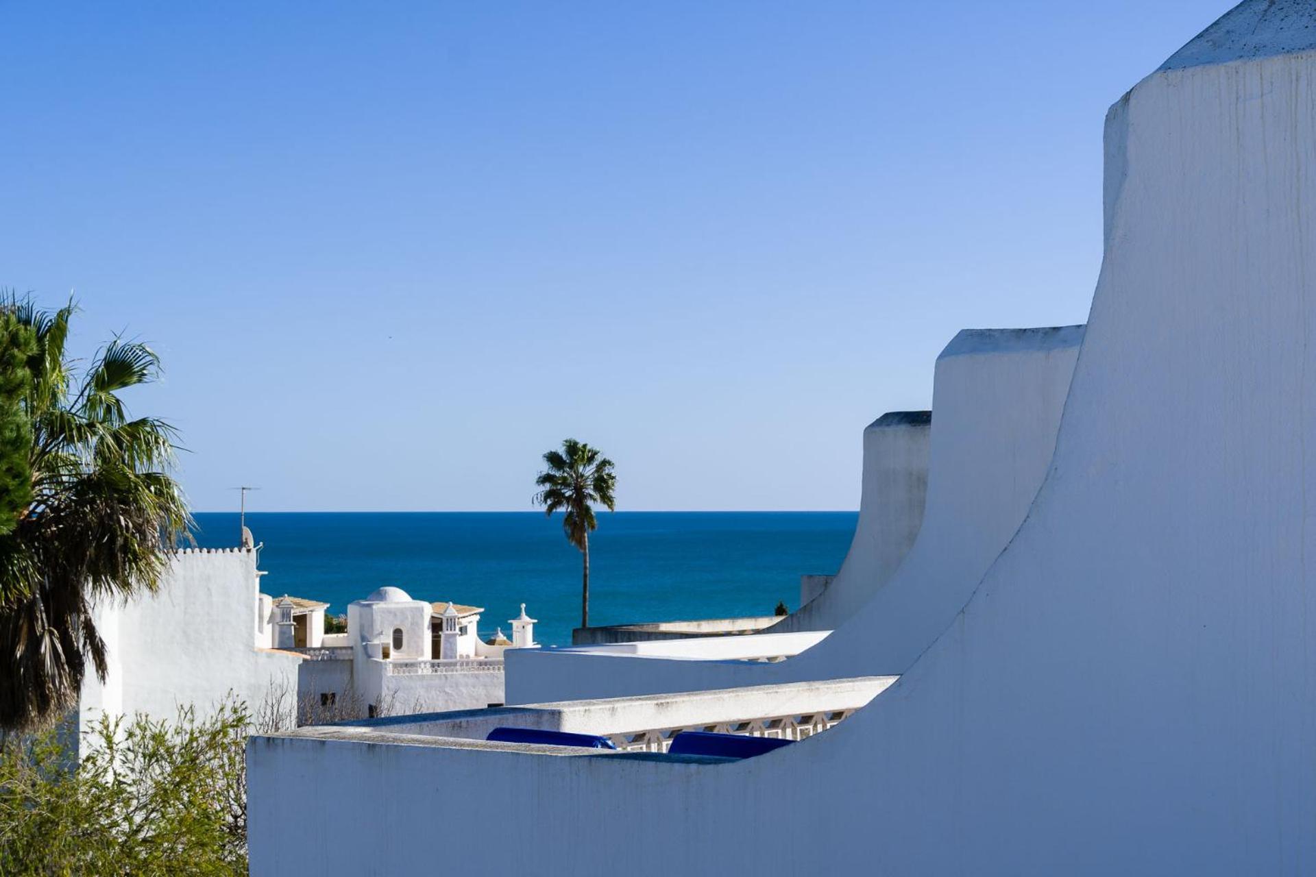 Clifftop - Pool, Private Terrace, Garden & Paddle Boards * Porches (Algarve)