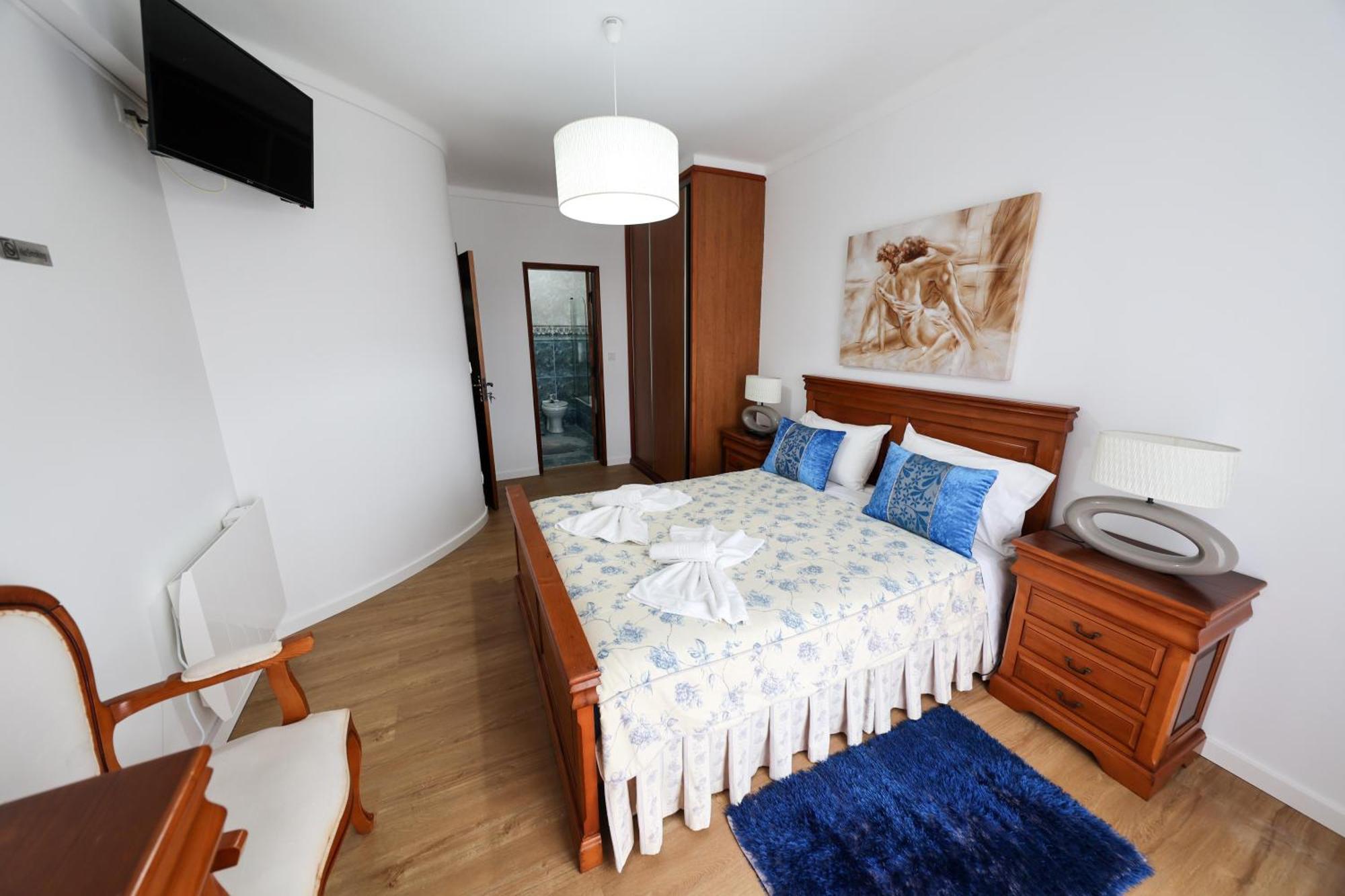 Homestay Quartos Da Tia Laura *