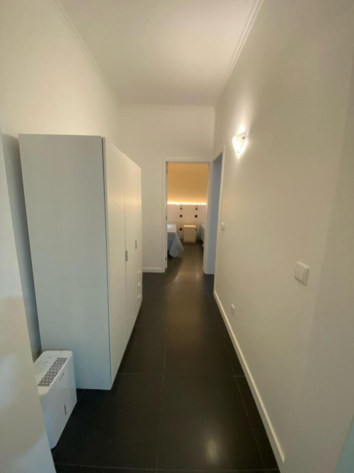 White Pico Apartment