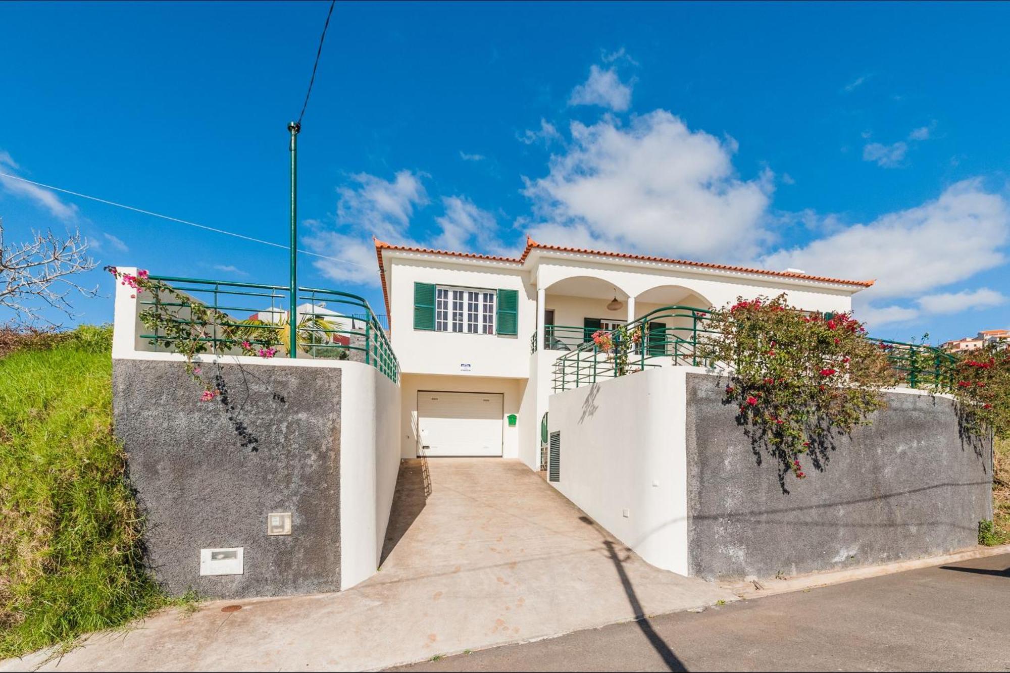 Casa Eleanor By Lovelystay Holiday home Calheta (Madeira)