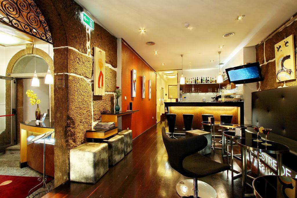 Hotel Mestre De Avis 2*