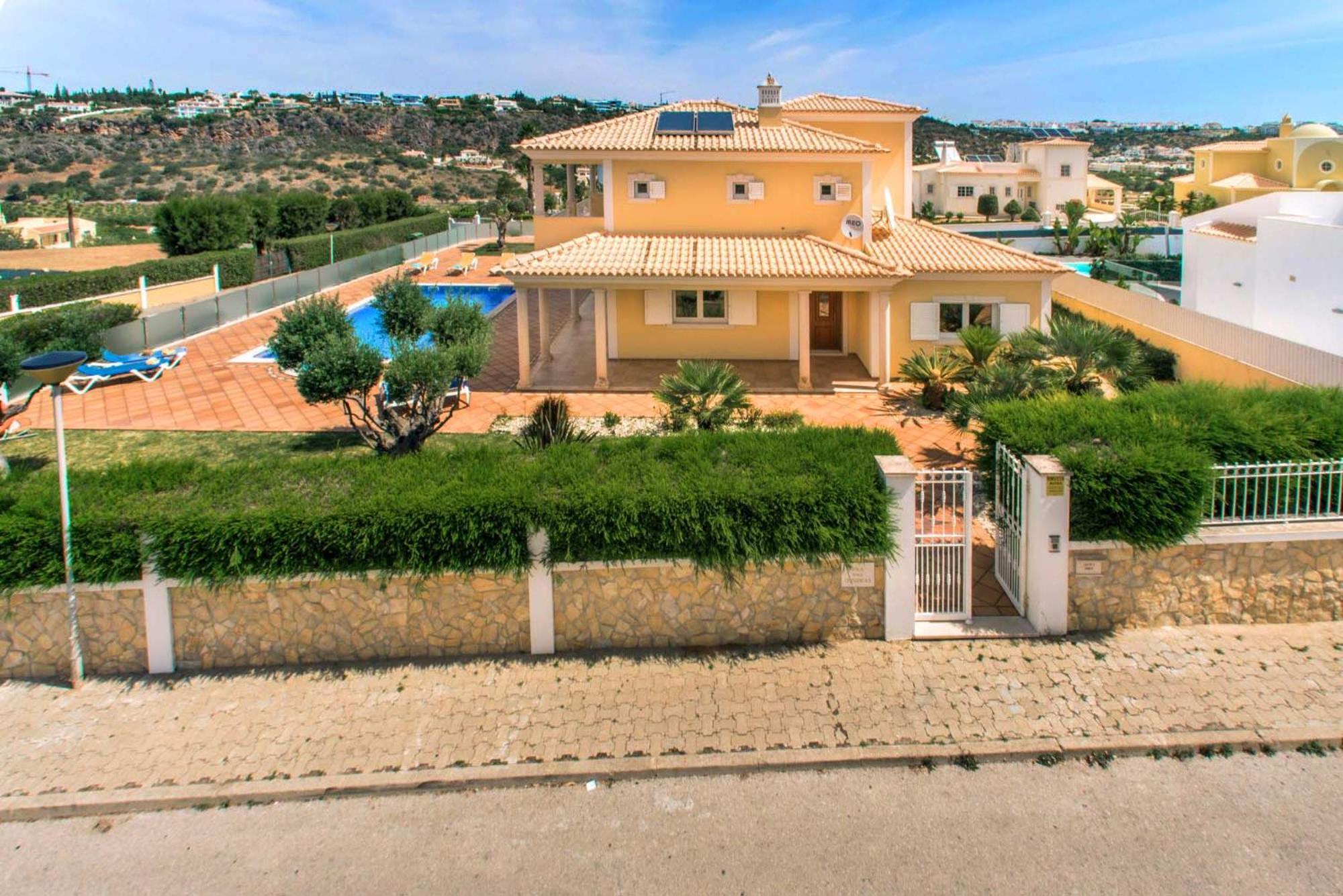 Holiday home Oliveiras Amazing Location Walk To Marina Restaurants *