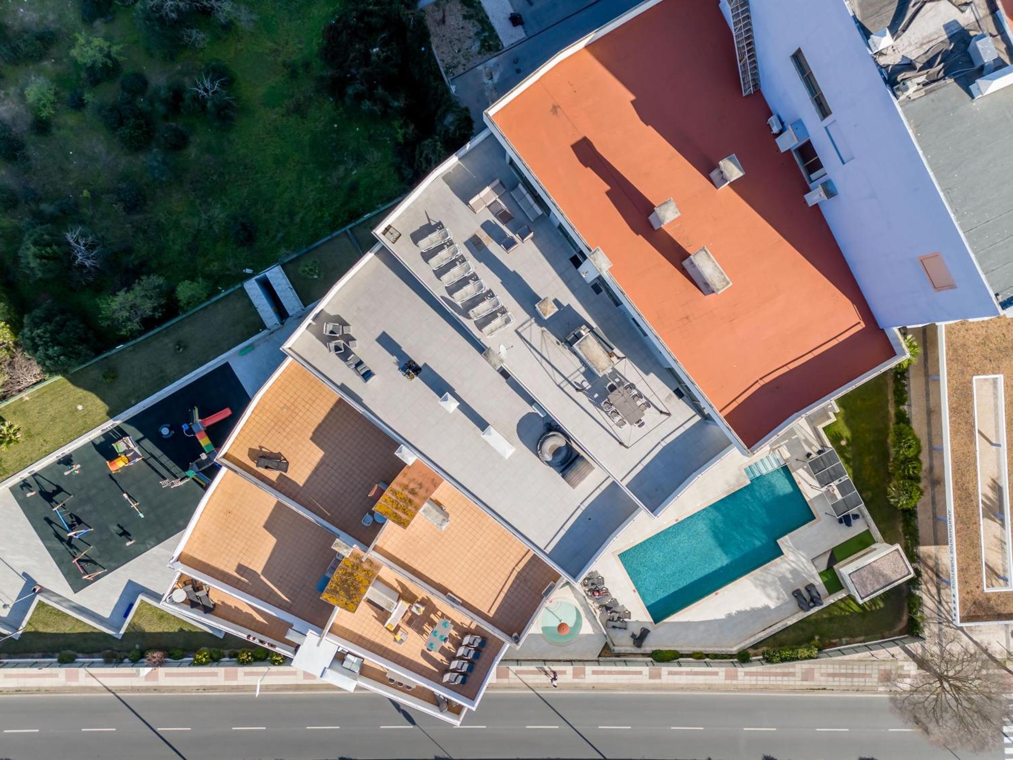 Outstanding Penthouse With Amazing Sea Views