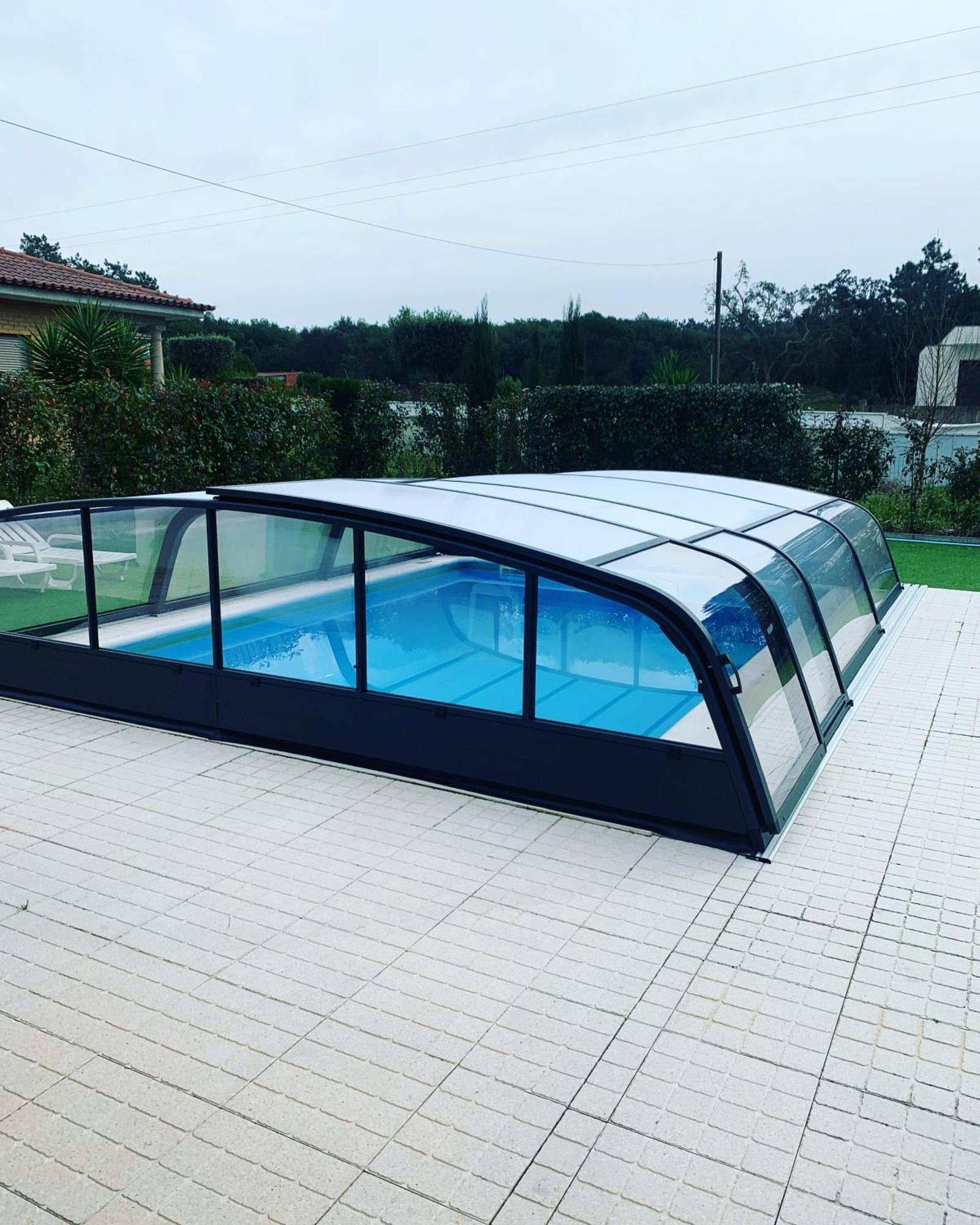Chalet Meirinha House