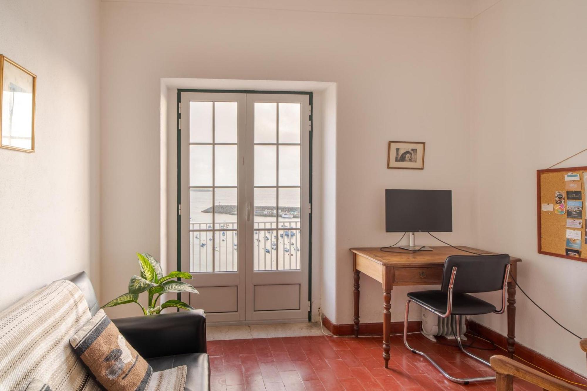 Manas Coliving Homestay *