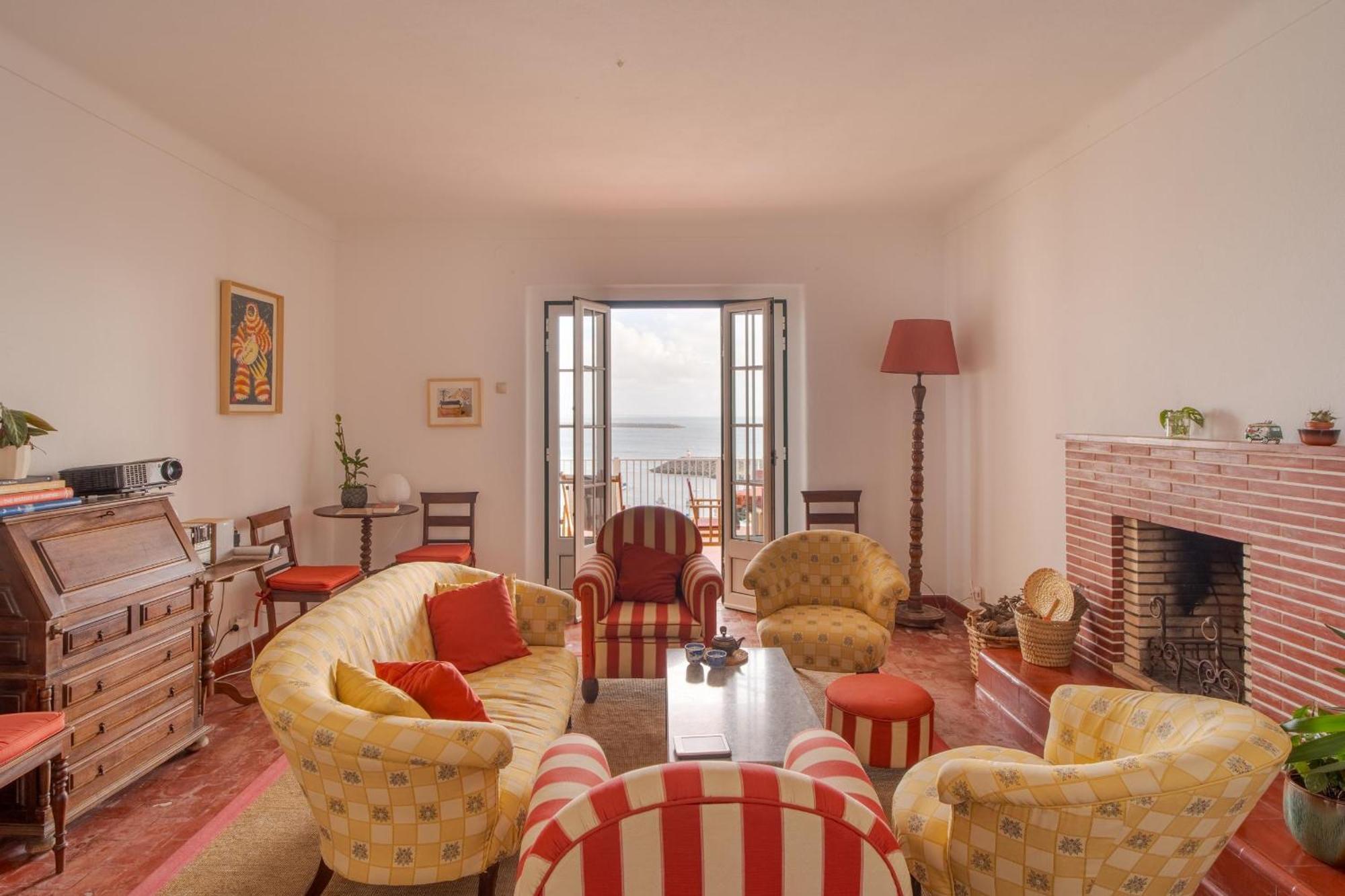 Manas Coliving *