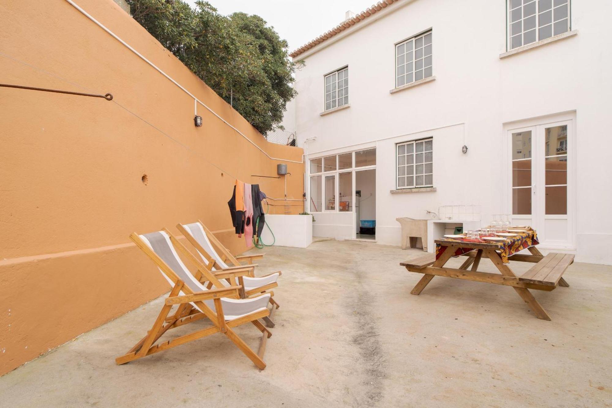 Manas Coliving Homestay Sines