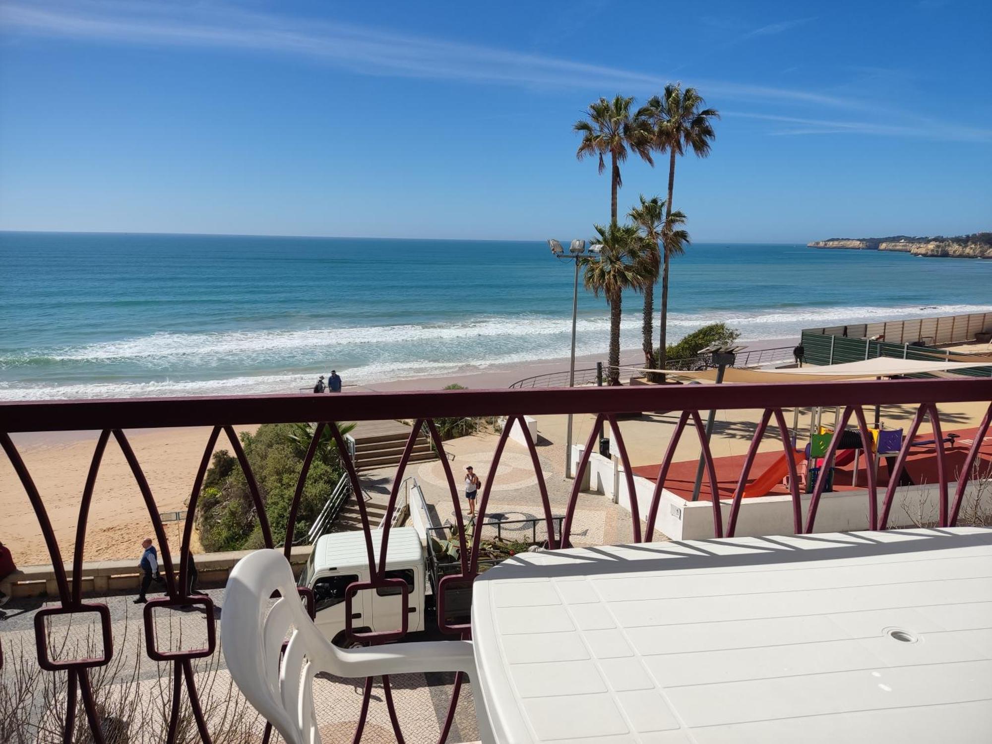 2 Avenida Frente Mar - Casas & Papeis Armacao de Pera