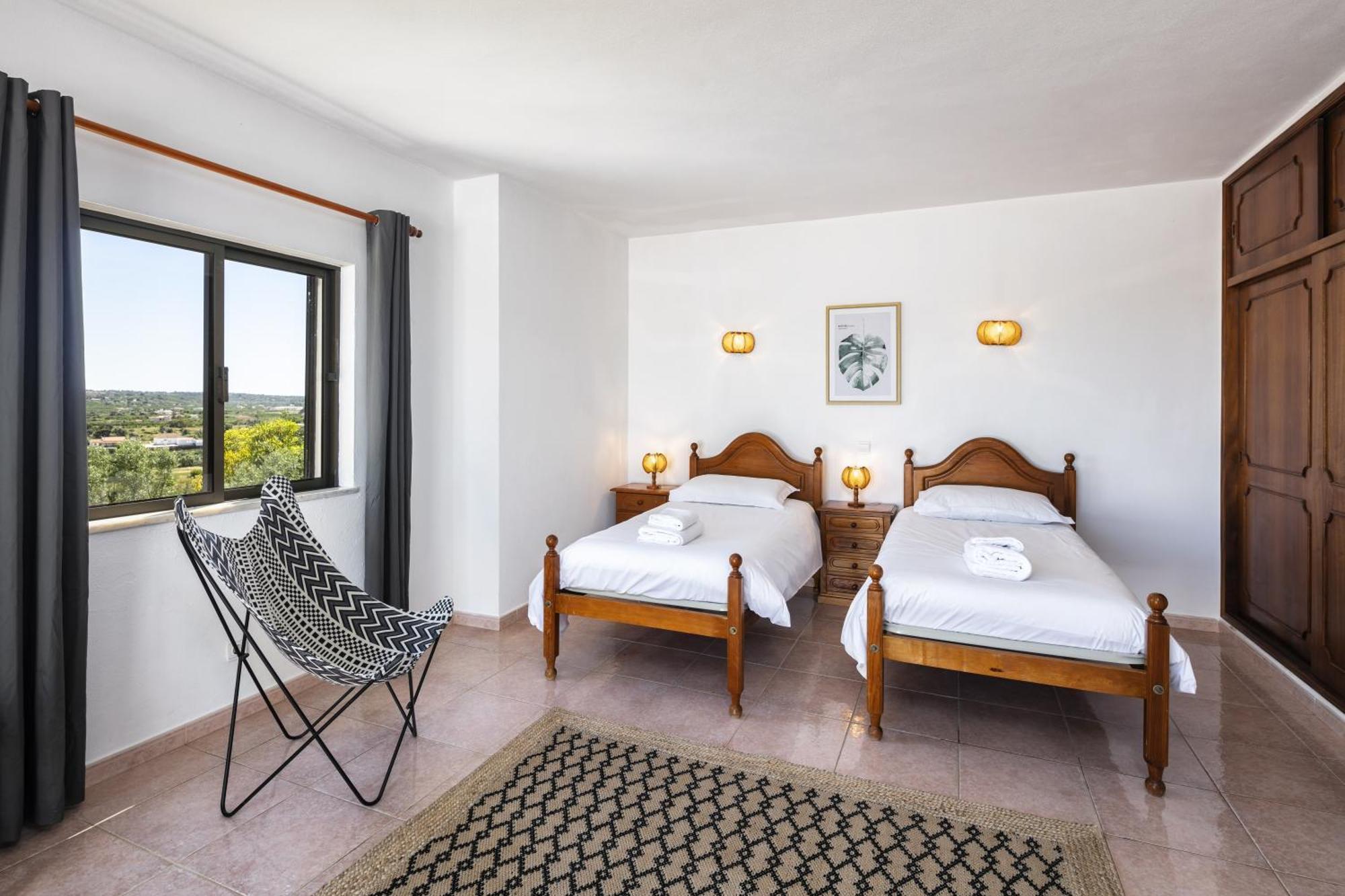 Charming Algarve Quinta Luz 9 Bedrooms Large Pool Snooker Table Silves