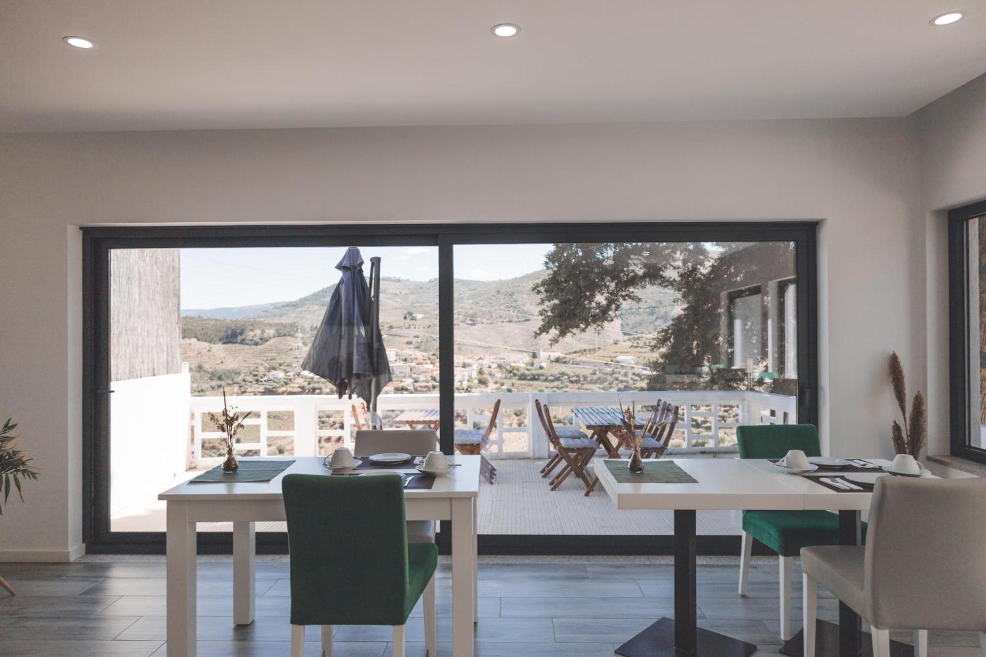 Quinta Da Portela Douro Bed & Breakfast 3*