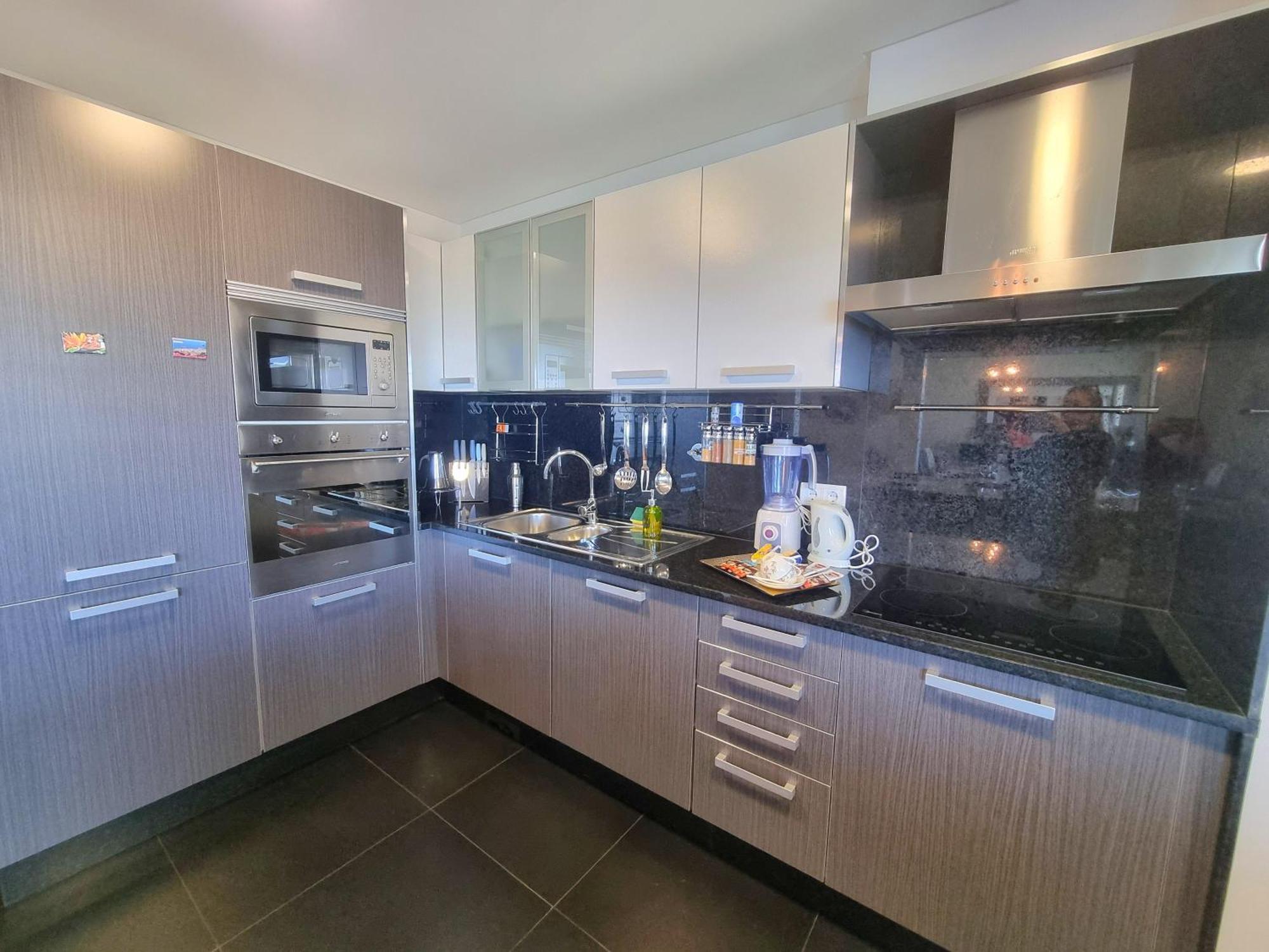 Apartamento Panoramic Sunrise And Sunset Views, 5 Min From Funchal, Perfect Getaway For Travelers