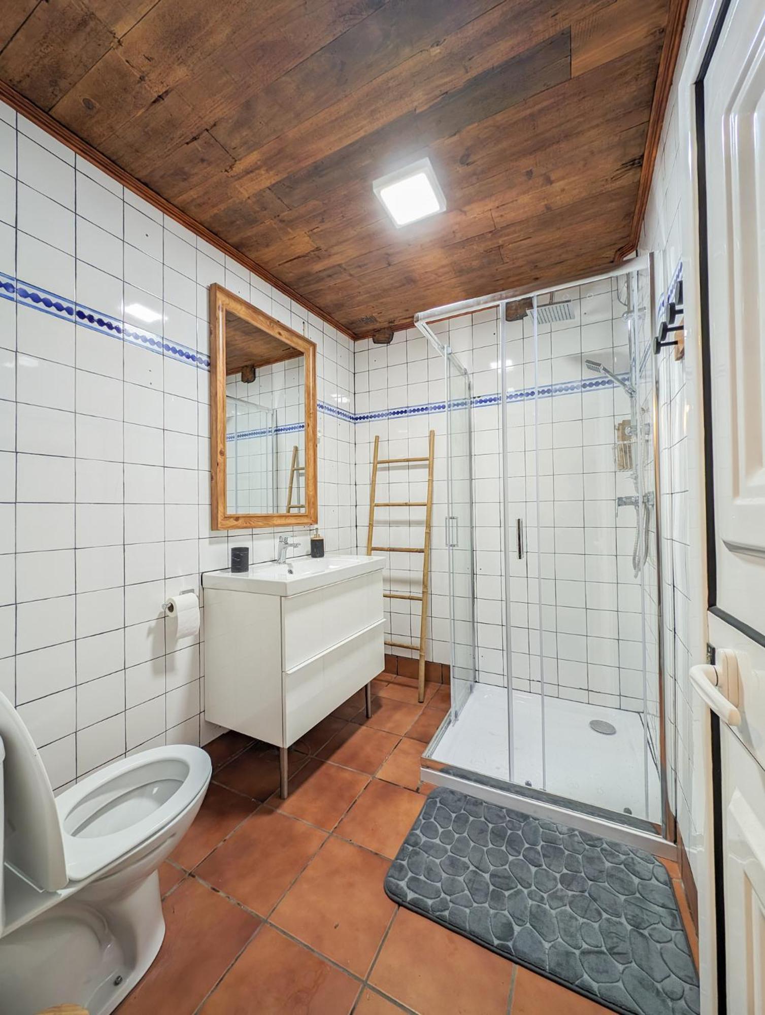 Loving Strangers Hostel Madalena (Azores)