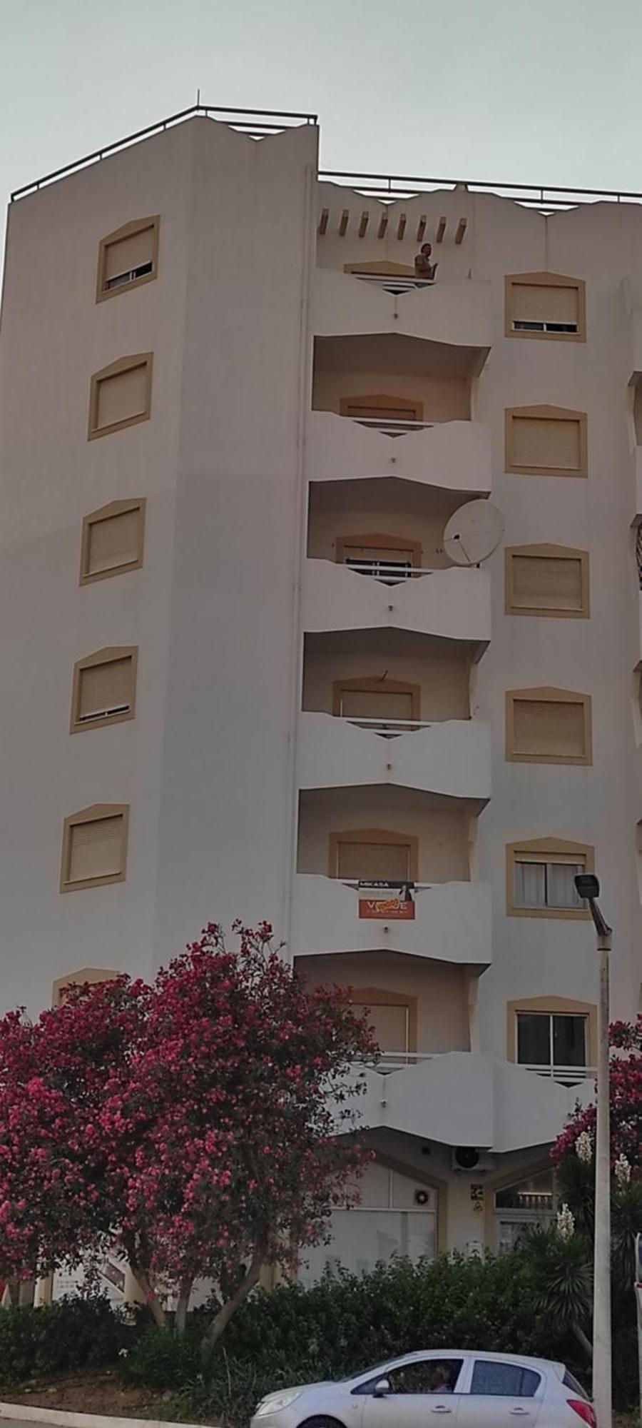 Eastview Apartamento *