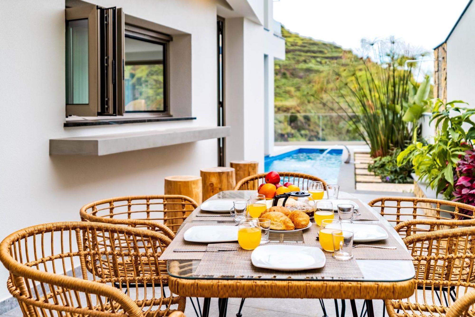 Villa One Sweet World