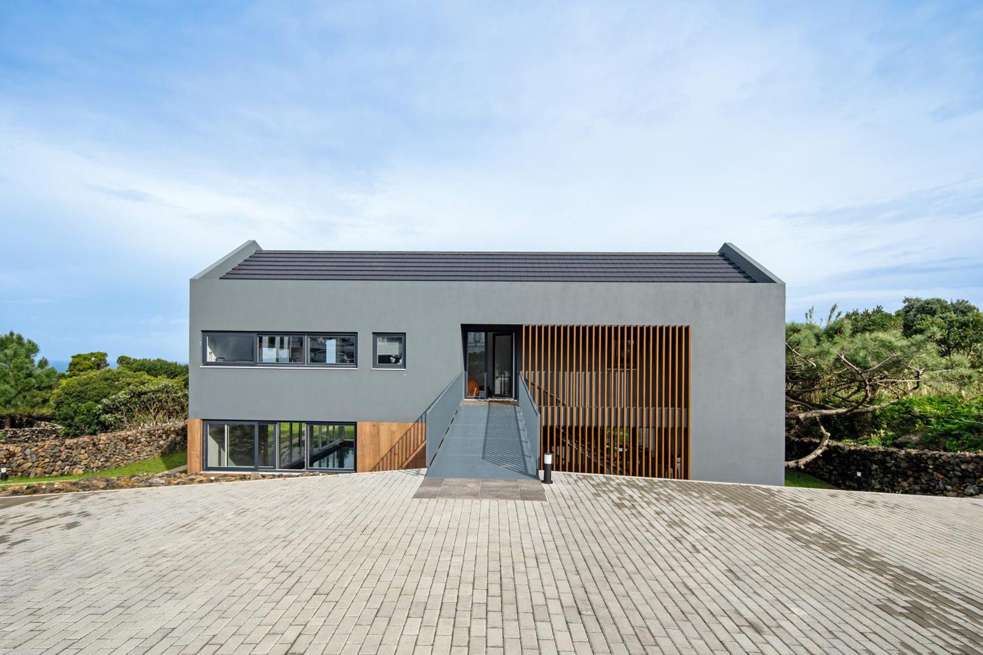 Rocha Do Mar 2 Holiday home *