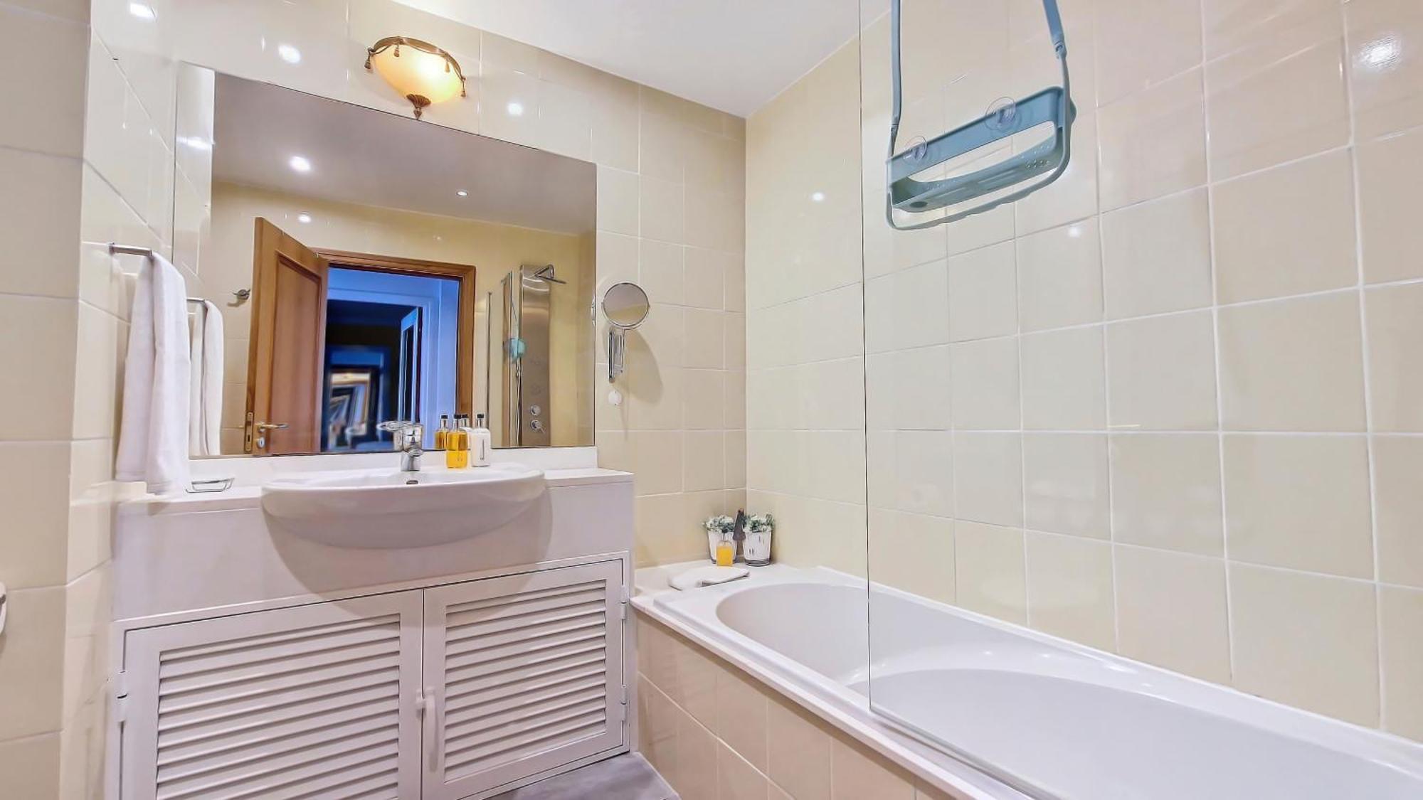 Glorious By Lovelystay Apartamento *