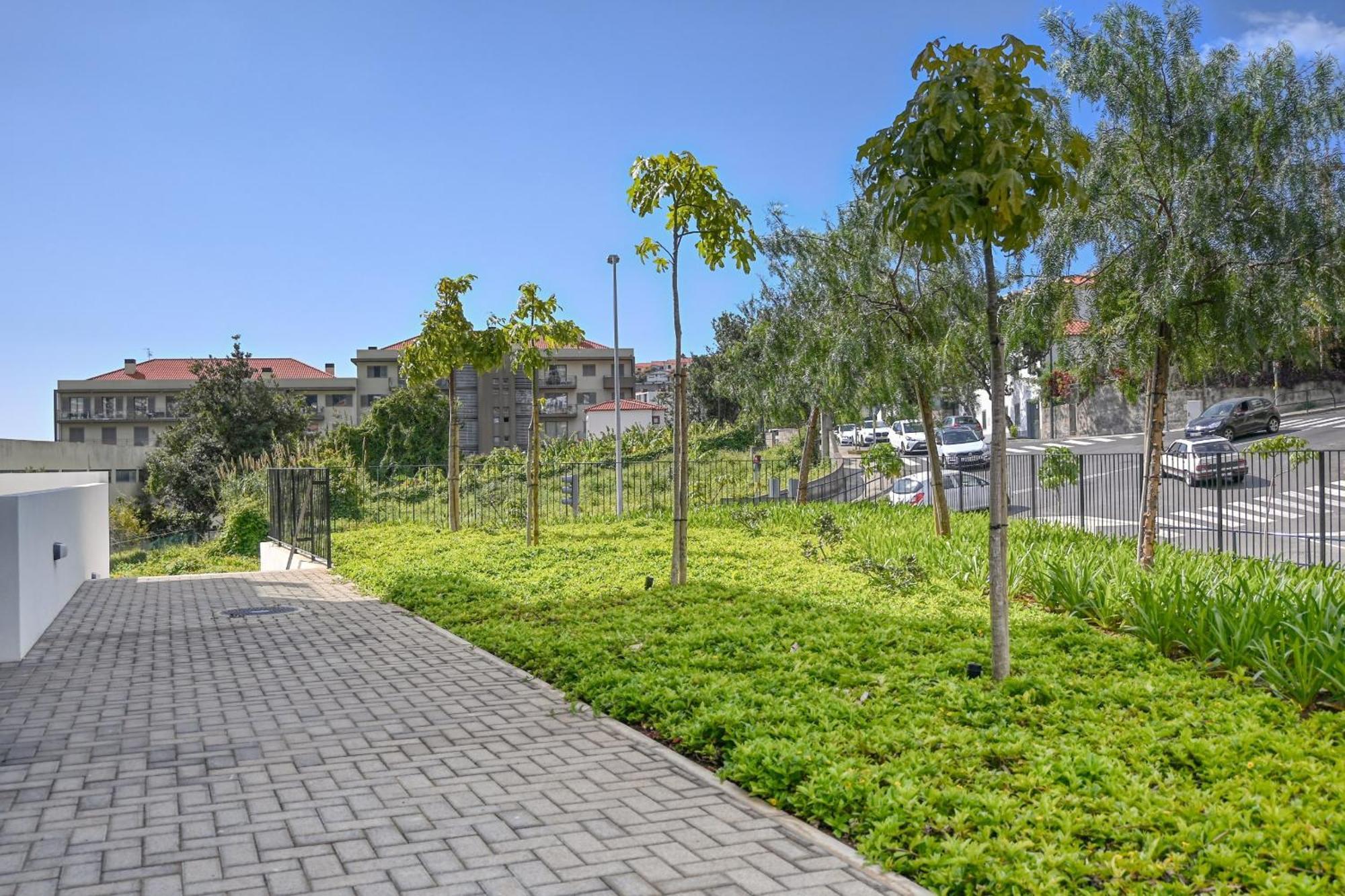 The Place By Nicolene, A In Madeira Apartment