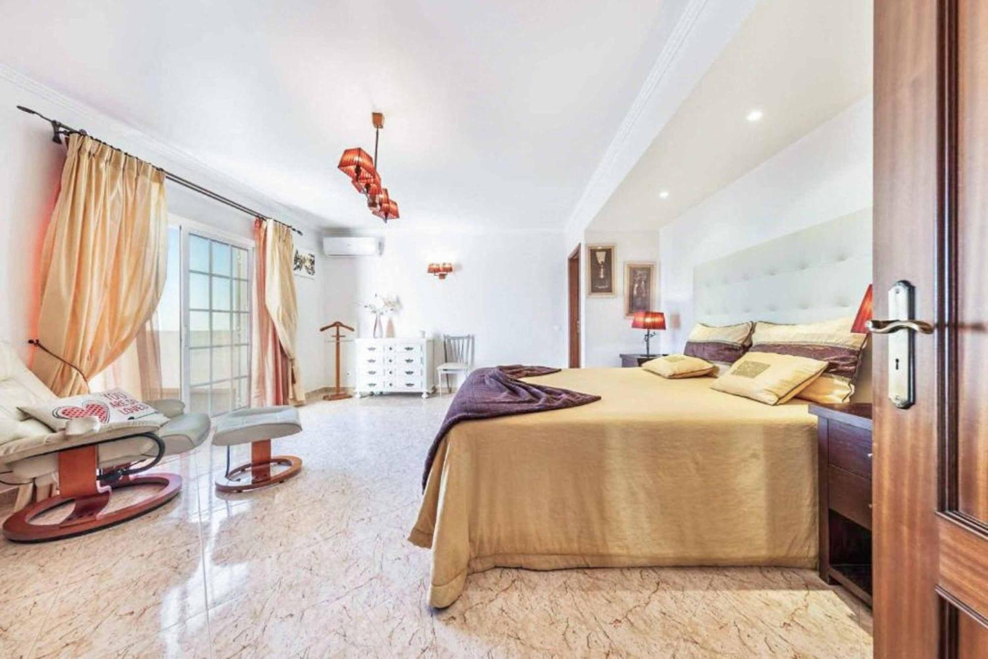 Casa Oliveira Villa