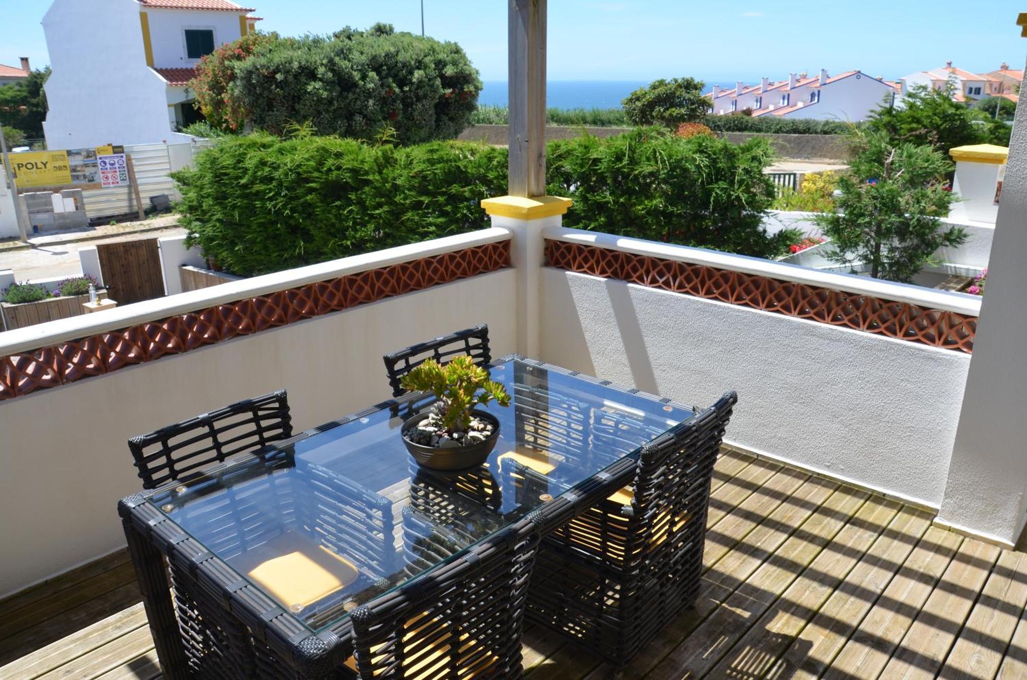 Guest house Lalita Ocean & *