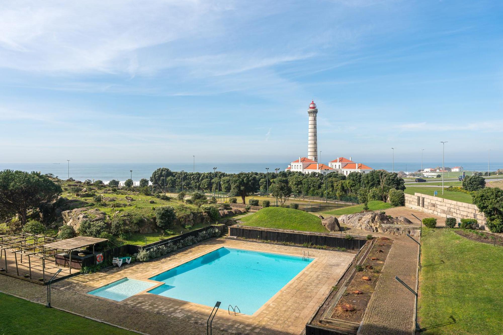 Farol View *