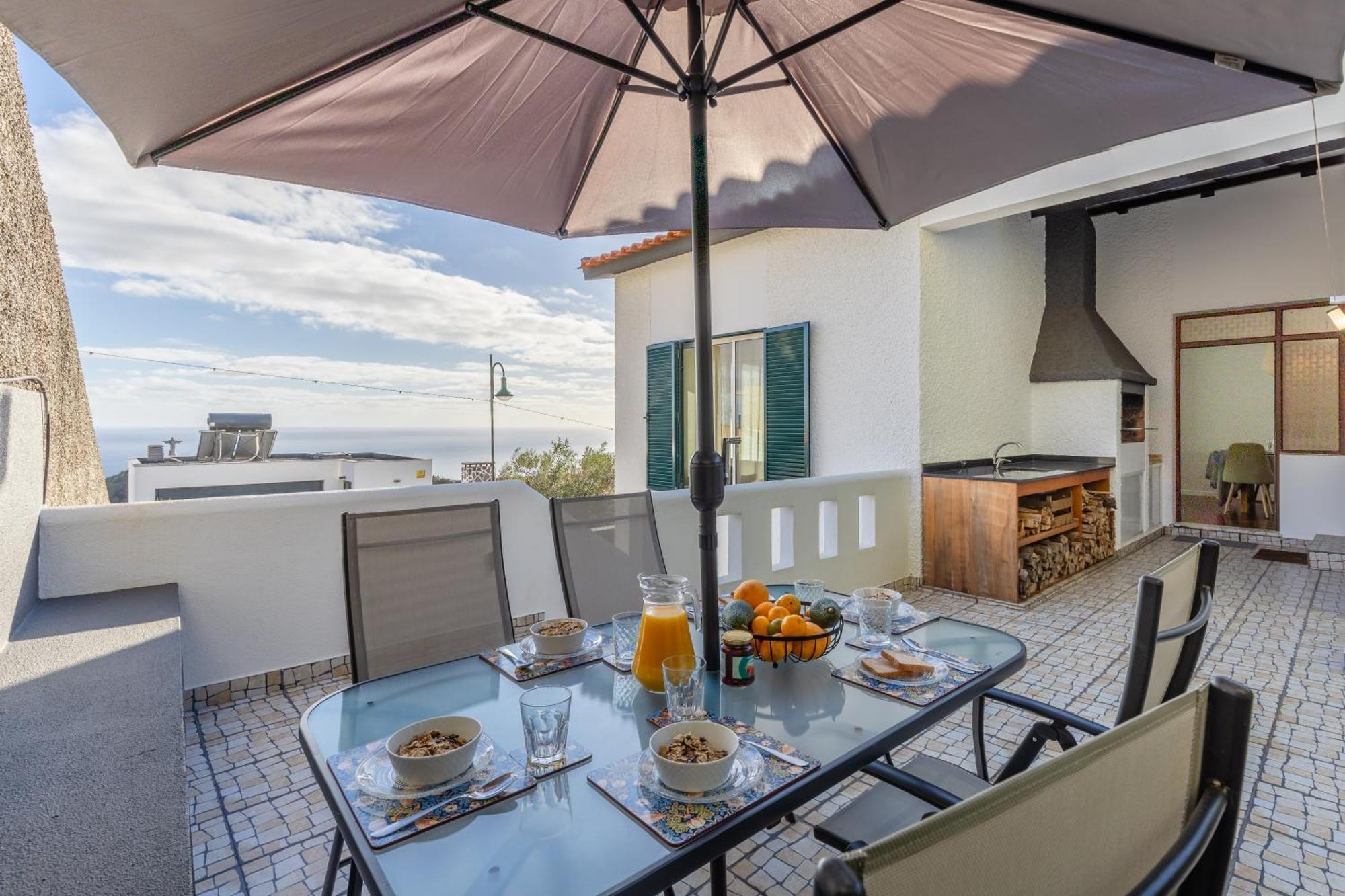 Sunset Villa Canico (Madeira)