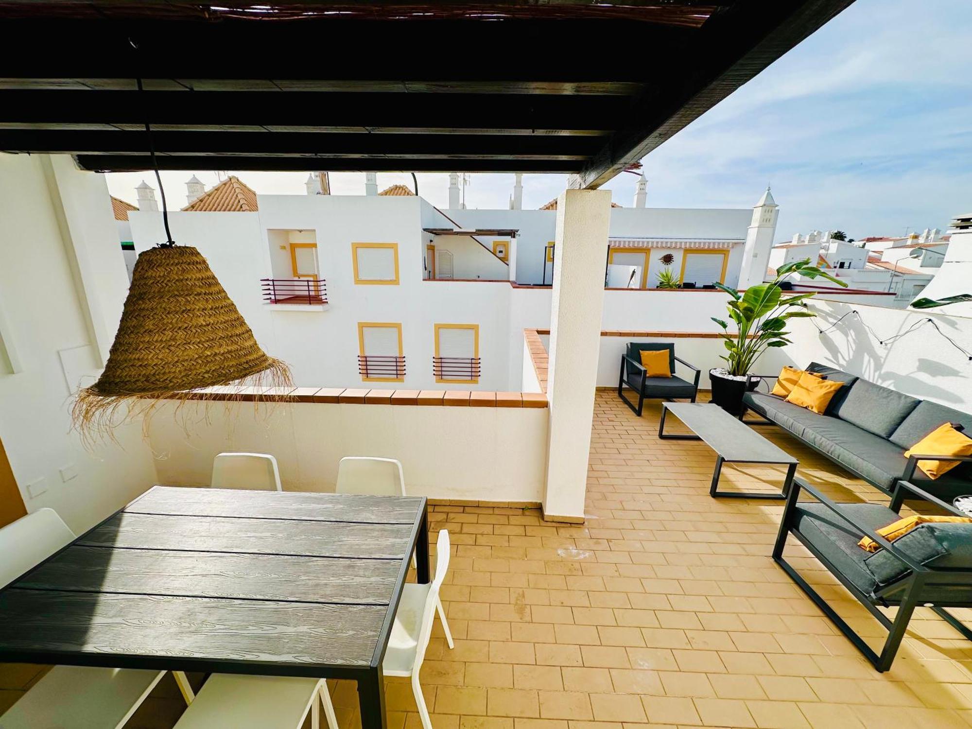 Amazing Bliss 2br W/private Sea View Terrace *