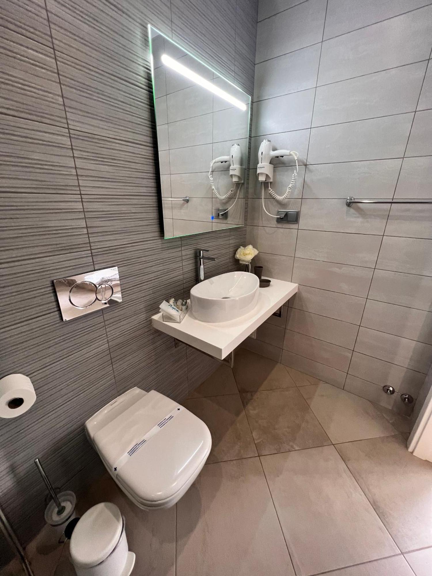 Bed & Breakfast Carvoeiro And 2*