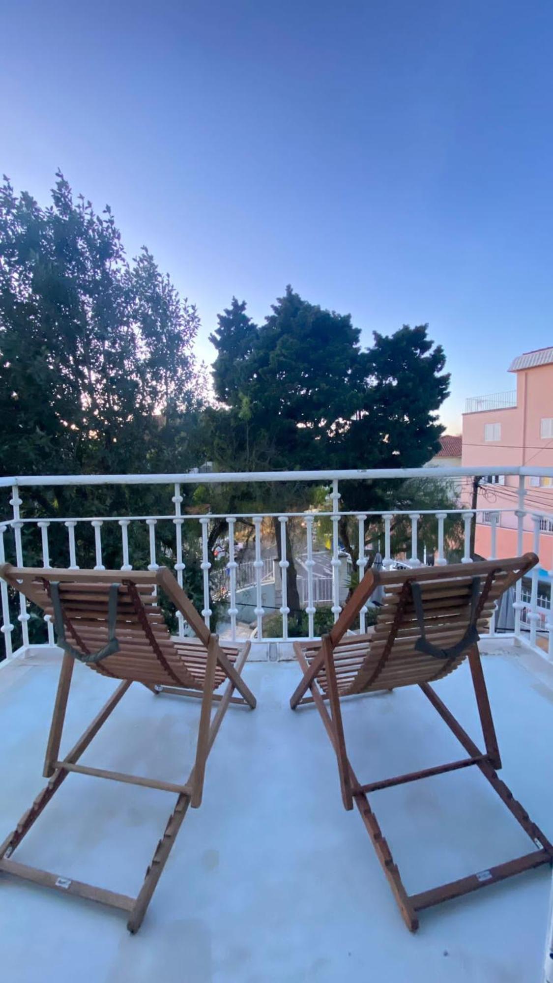 Hostel Impact House Estoril