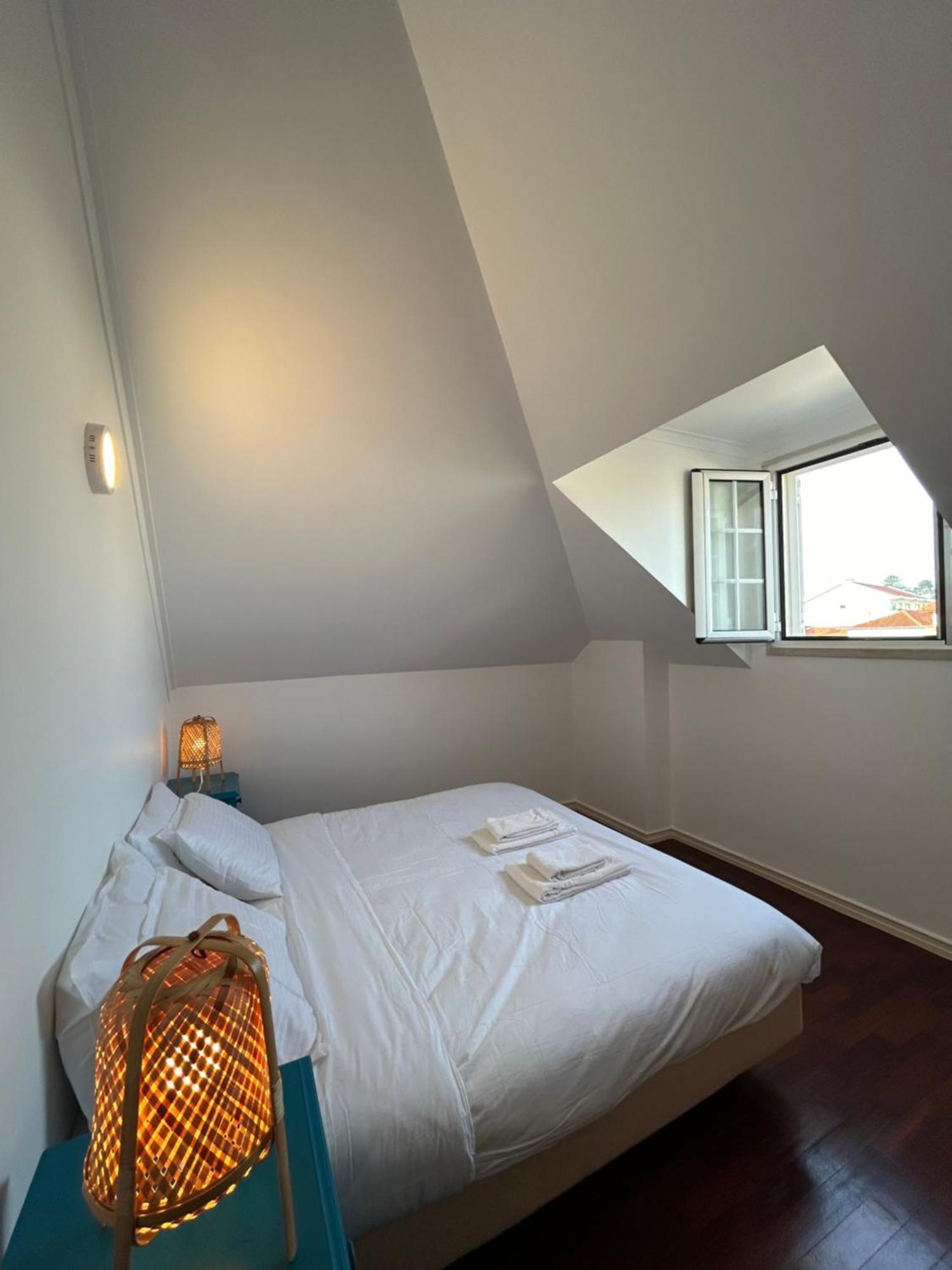 Hostel Impact House Estoril