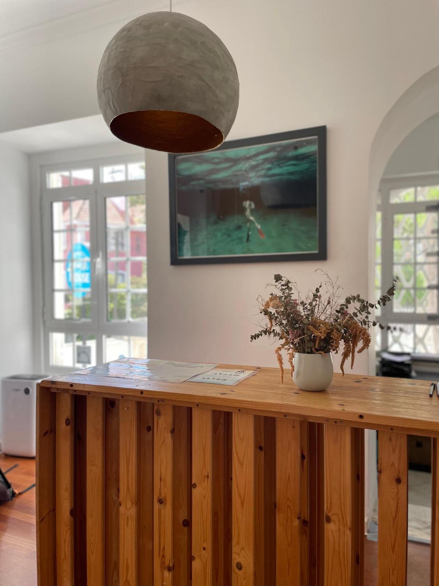 Hostal Impact House *