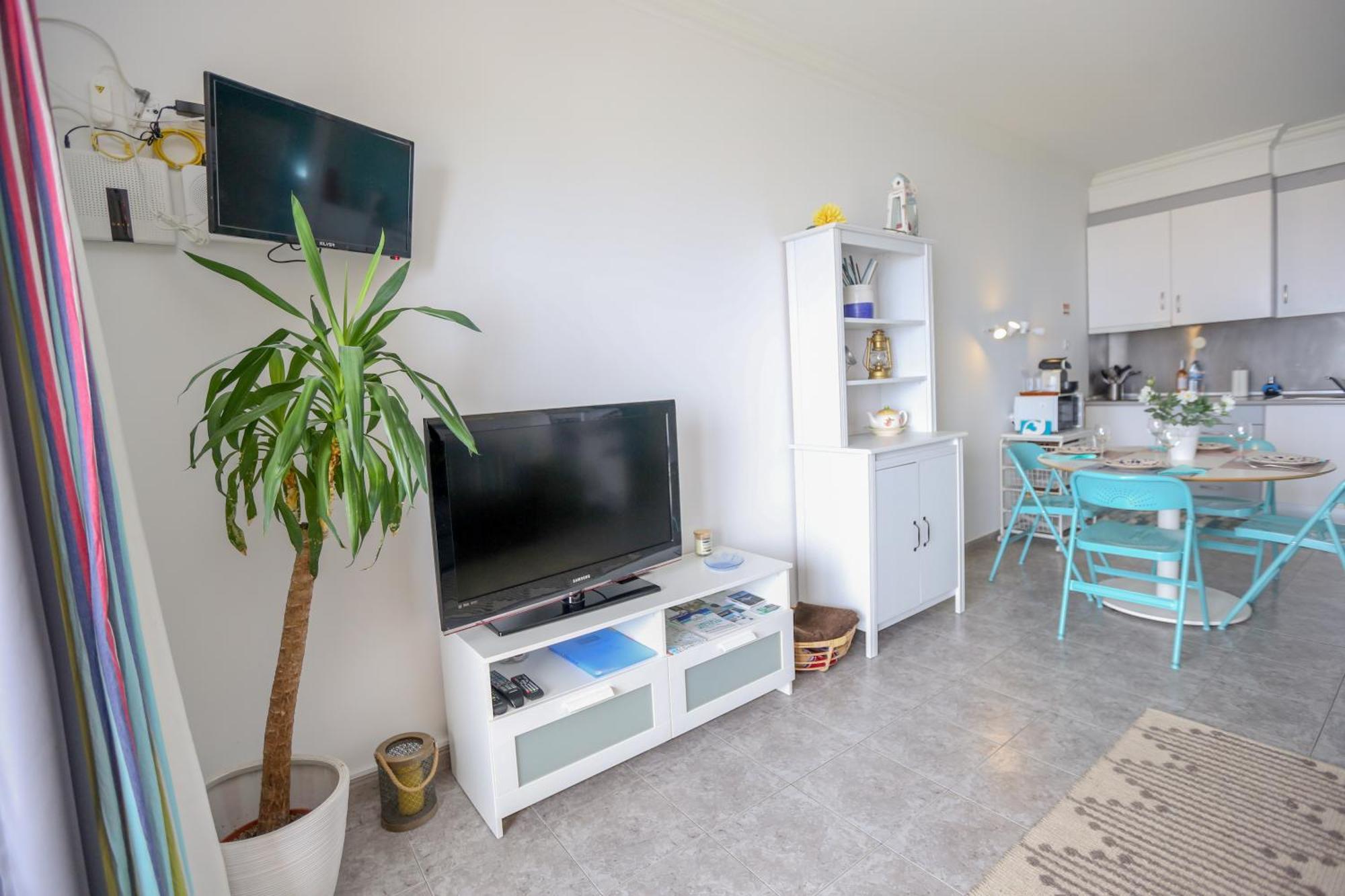 Apartment Like-home-t1-sun & Beach-pools, Ac Ericeira
